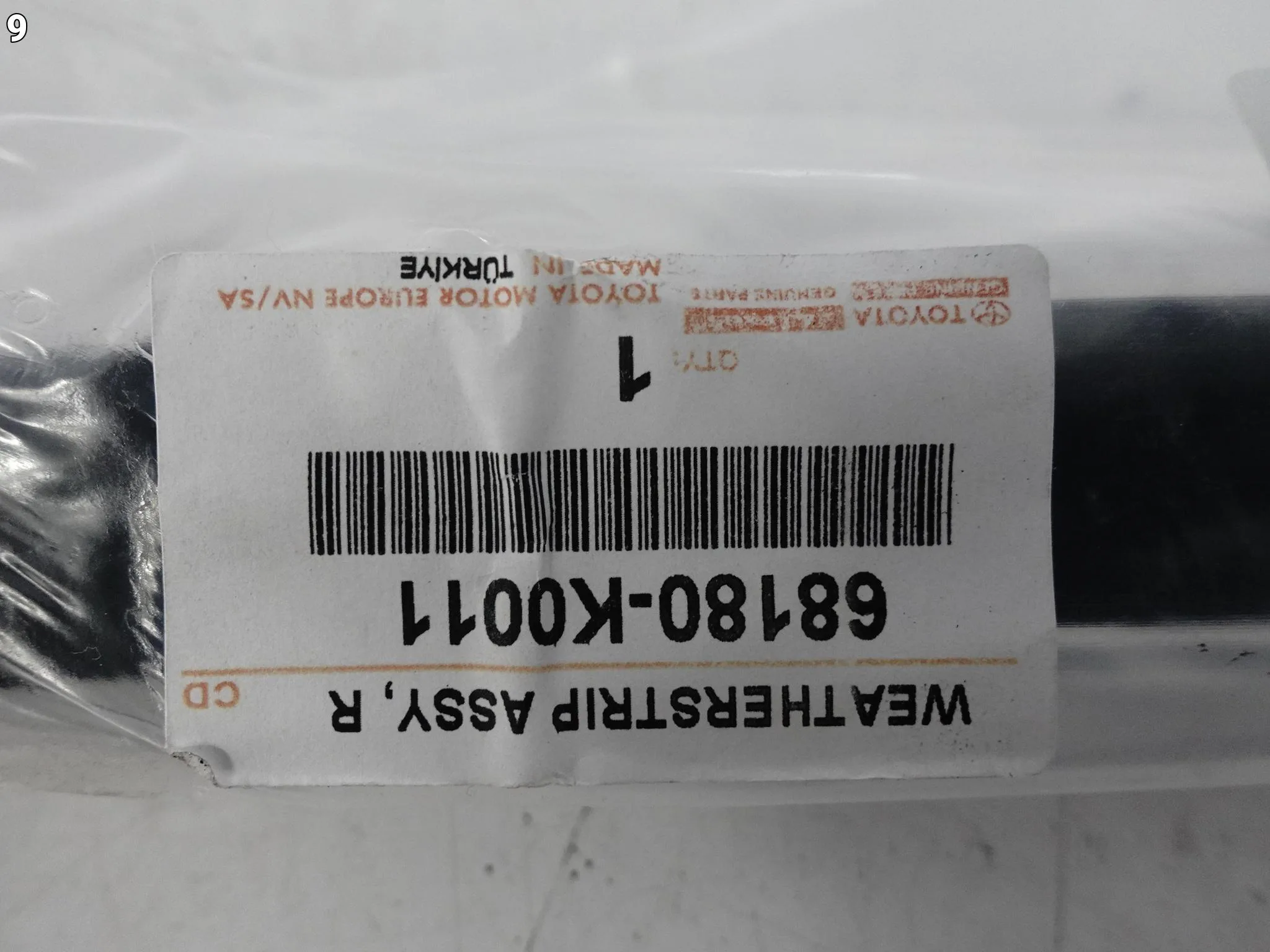 TOYOTA YARIS IV 4 XP210 19- LISTWA ZGARNIAJĄCA SZYBY DRZWI TYŁ PRAWA ORG 1a840f04c87f82a9ba7eda074370c2ec