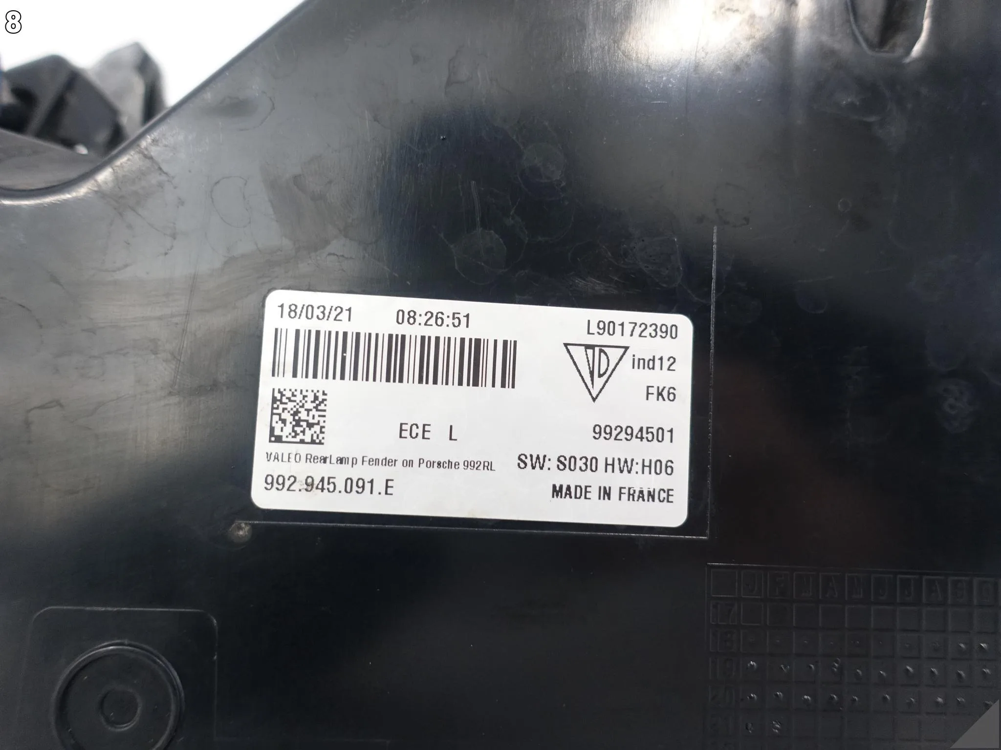 PORSCHE 911 992 19- LAMPA LED W BŁOTNIK LEWA TYŁ EUROPA BASE 992945091E 21b58e7a2aa4775a3570f2fd9eaf1db5