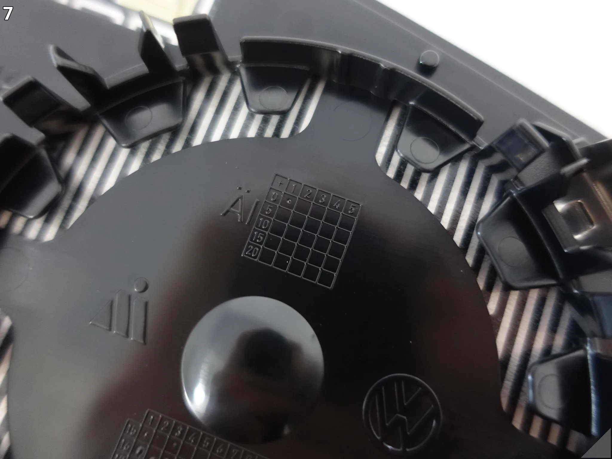 VW TIGUAN II 5NA 15- SZKŁO WKŁAD GRZANY LUSTERKO ZEWNĘTRZNE LEWE PRZÓD c62946b3b0c0416132527d37e007b053