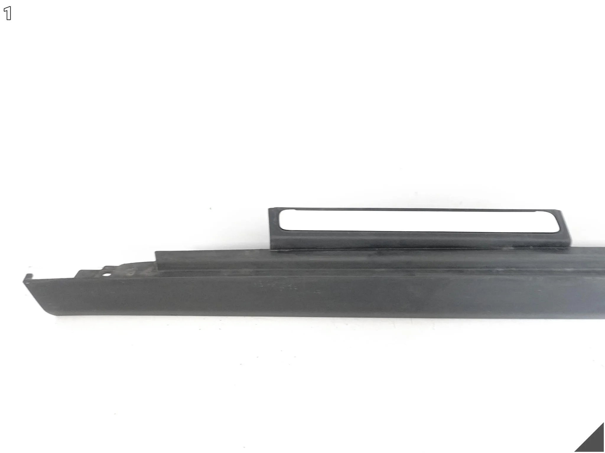 MINI CLUBMAN F54 II (2 GENERACJA) LIFT LCI 15-24 LISTWA OSŁONA PROGOWA LEWA 0e3c1c02098b65d2a95f0542ae657902
