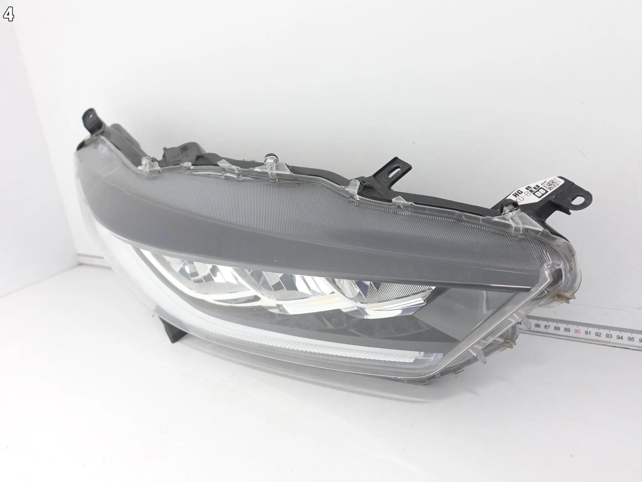 TOYOTA YARIS IV (4 GENERACJA) XP210 GR 20- LAMPA FULL LED PRAWA PRZÓD EU 733bbf8c227524471b9494c0c3377c2f