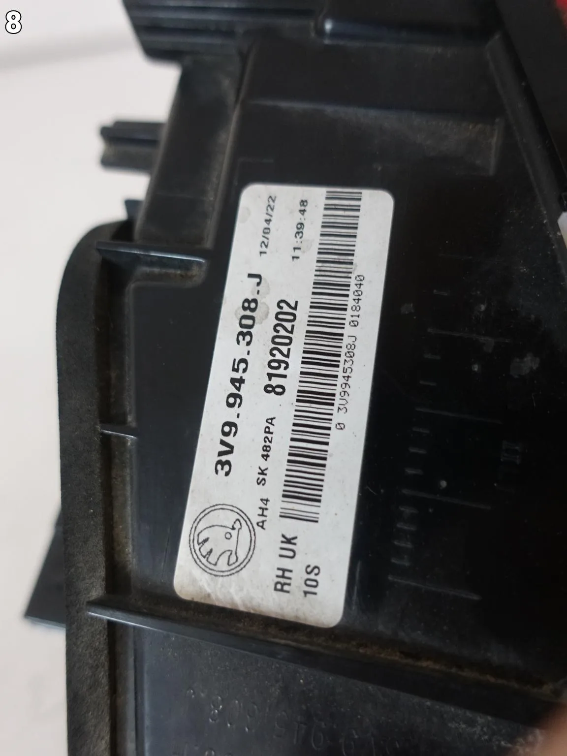 SKODA SUPERB III 3 KOMBI 3V9 LIFT 19-24 LAMPA LED KLAPA BAGAŻNIKA PRAWA TYŁ a089a92e7a27f18a6eda026c42bf8593