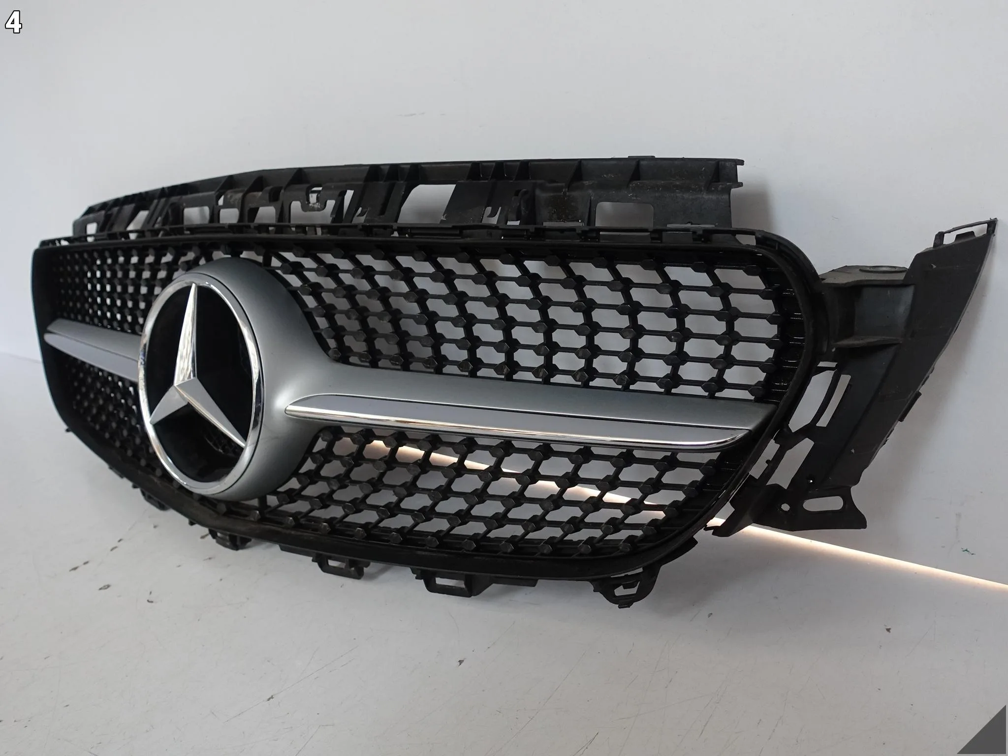 MERCEDES E-KLASA C238 COUPE A238 CABRIO 17-20 GRILL ATRAPA W ZDERZAK PRZÓD 4247bd34a881d878736cd8a8e552e9b3