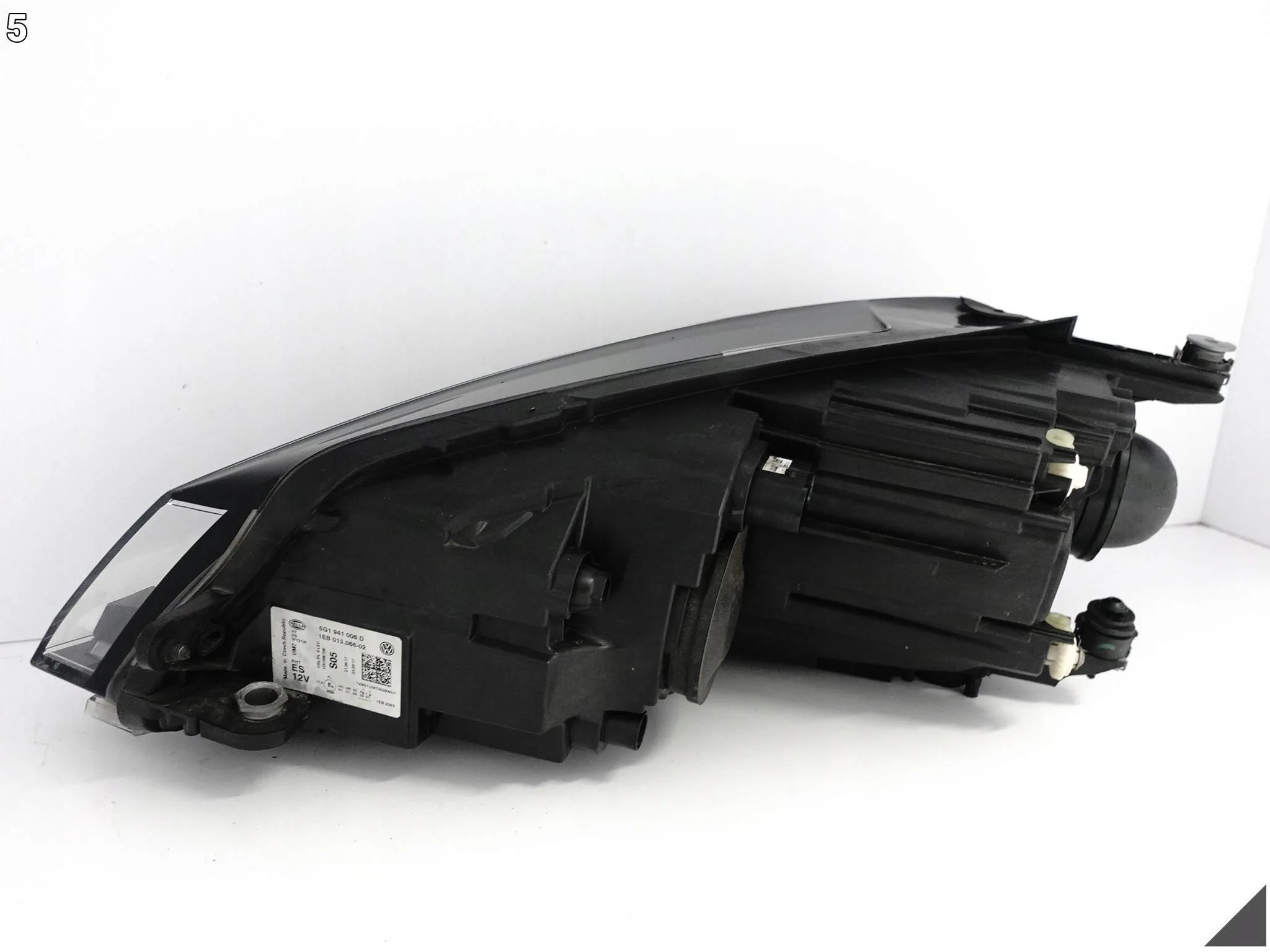 VW GOLF VII 7 5G0 LIFT 17-20 LAMPA ZWYKŁA HALOGEN H7 + LED PRAWA PRZÓD EU dada09c4b49158d69731391524766730
