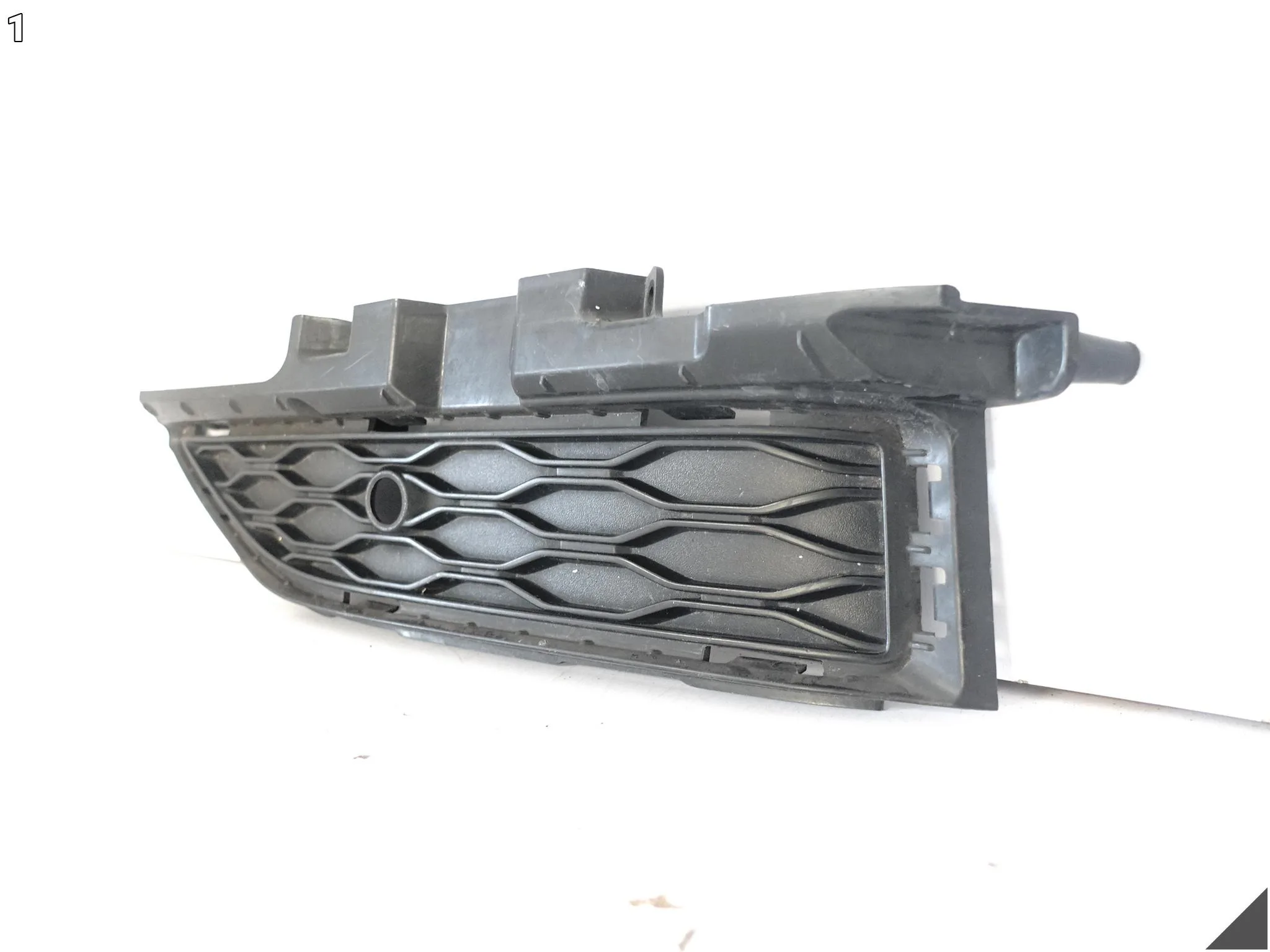HYUNDAI KONA I 1 17-20 KRATKA ATRAPA W ZDERZAK LEWA PRZÓD PDC 86565-J9010 535549bbef2dde7dbffc98391f43af5f