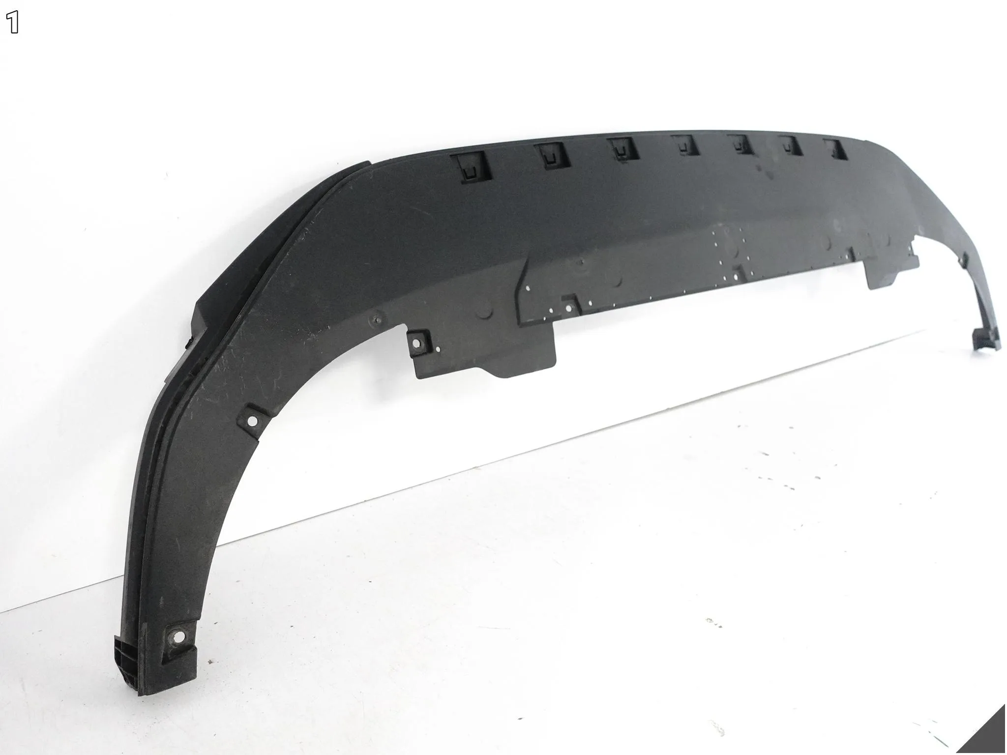 VW GOLF VIII 8 5H0 LIFT 24- SPOILER DOKŁADKA LISTWA W ZDERZAK PRZÓD c1d88b836edda99326e1be8fab3b834d