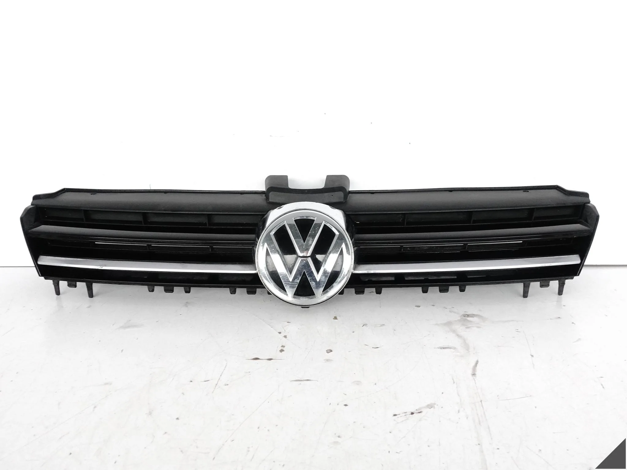 VW GOLF VII 7 5G0 12-16 GRILL ATRAPA KRATKA EMBLEMAT W ZDERZAK PRZÓD a4f4d479fbbd0953e205bd7b54b5d07c