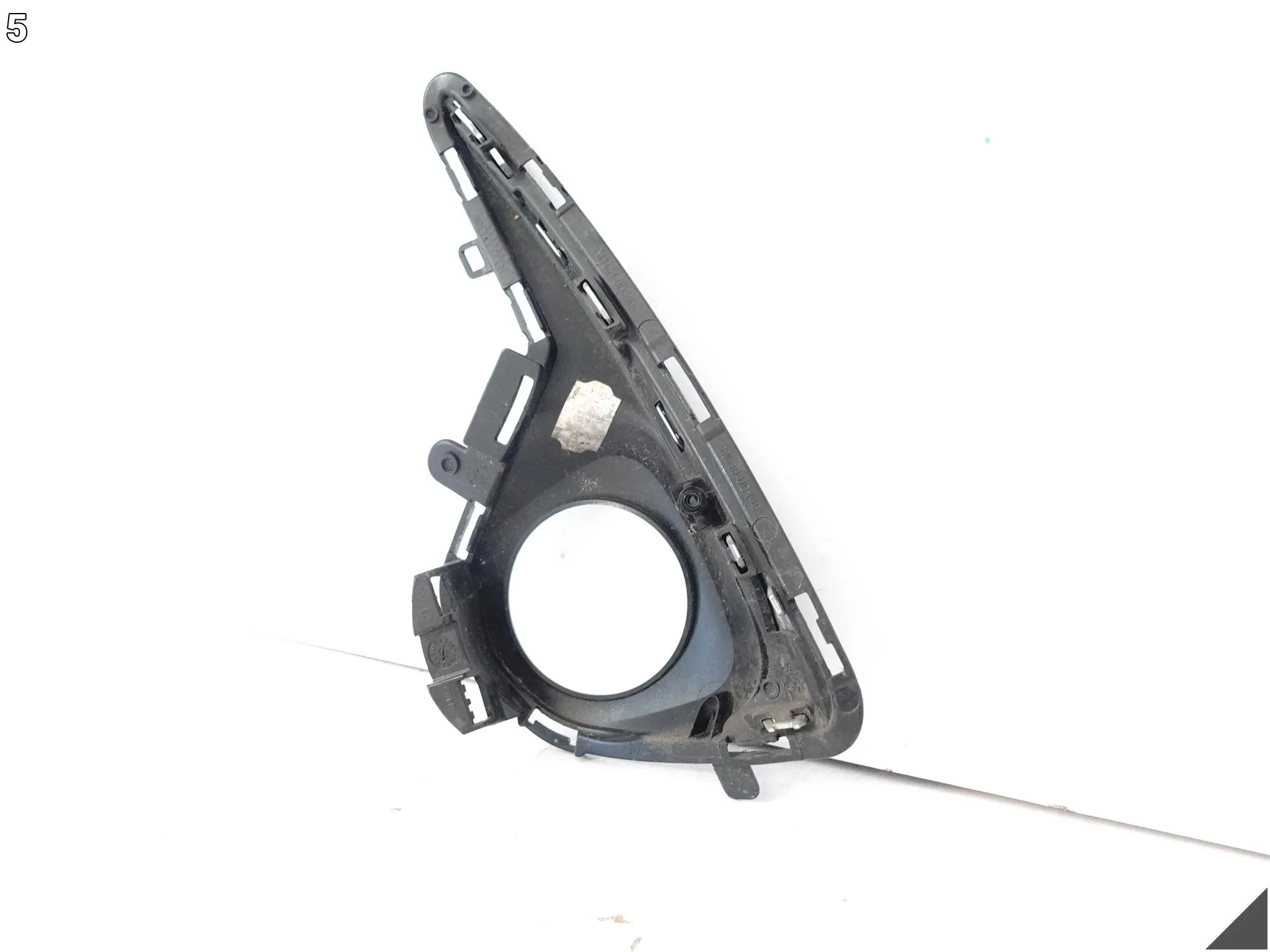 TOYOTA YARIS III 3 LIFT 17-20 KRATKA ATRAPA WLOT CHROM ZDERZAK PRAWA PRZÓD b59cff9a926fb3b6f2f3f06c22b68e79