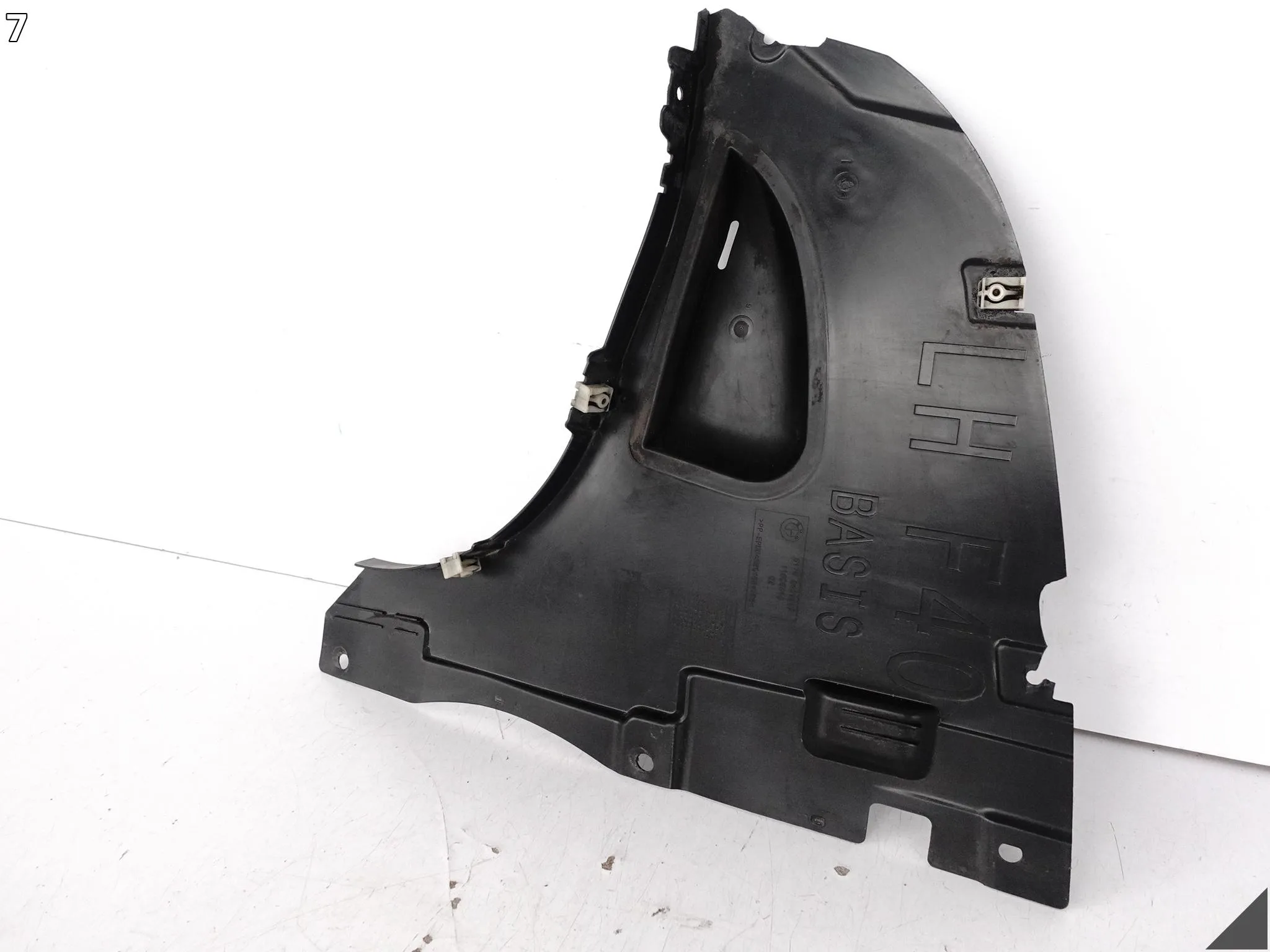 BMW 1 F40 19-24 OSŁONA DOKŁADKA NADKOLE POSZYCIE WNĘKI KOŁA PRZÓD LEWA a3bfbd334ff31e4fee2754ee64a48518