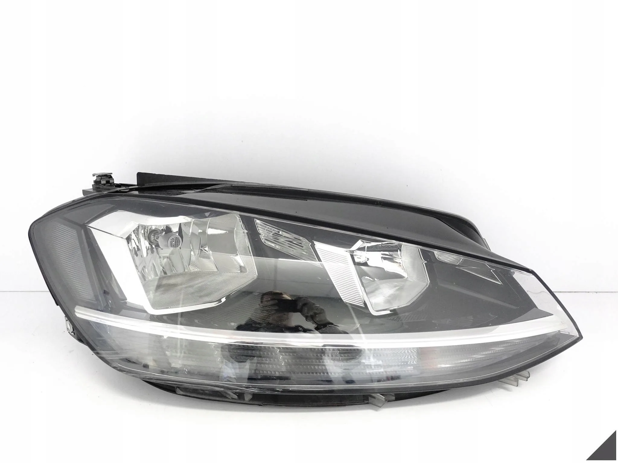 VW GOLF VII 7 5G0 LIFT 17-20 LAMPA ZWYKŁA HALOGEN H7 + LED PRAWA PRZÓD EU 856330af25d5f612563f3025df76fb8b