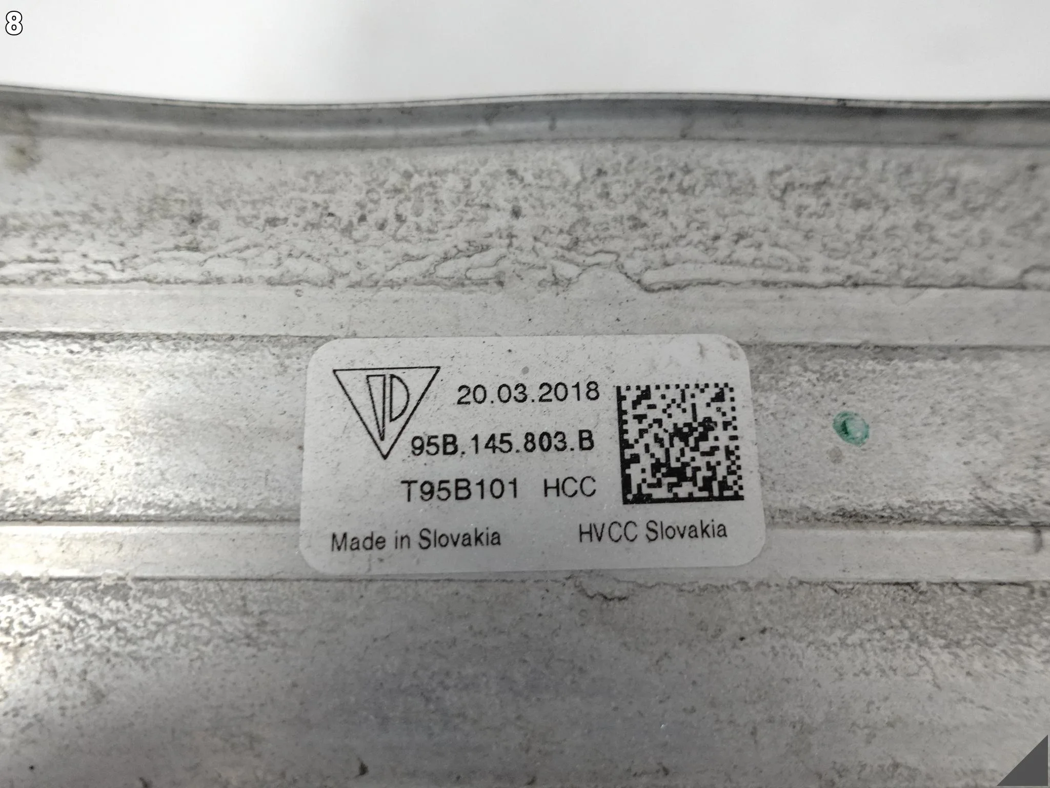 PORSCHE MACAN 95B GTS TURBO 14-18 INTERCOOLER CHŁODNICA POWIETRZA LEWA a6428b3cc769cc046877de424ff4d47e