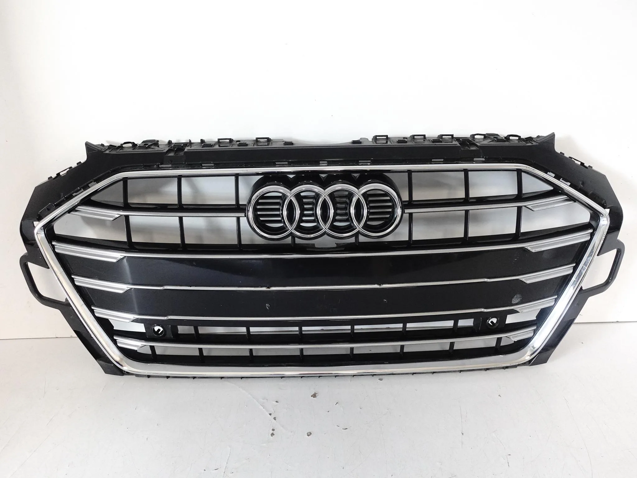 AUDI A4 B9 8W0 LIFT 19-24 ZWYKŁY / BASIS GRILL ATRAPA W ZDERZAK PRZÓD PDC 9b1b32ce2dc0d28c39907567ea85af2f