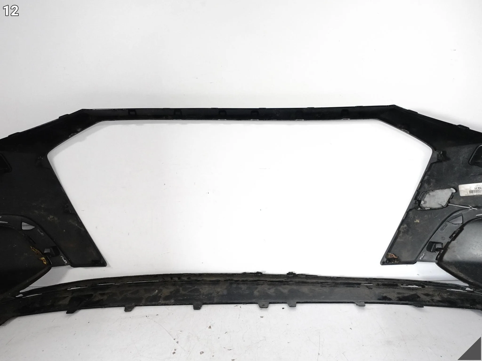 AUDI A3 8Y0 ZWYKŁY / BASIC 20-24 ZDERZAK BUMPER PRZÓD (6xPDC/SPRYSKI) ebc6a42450eaa42befbb3950a021f5f2