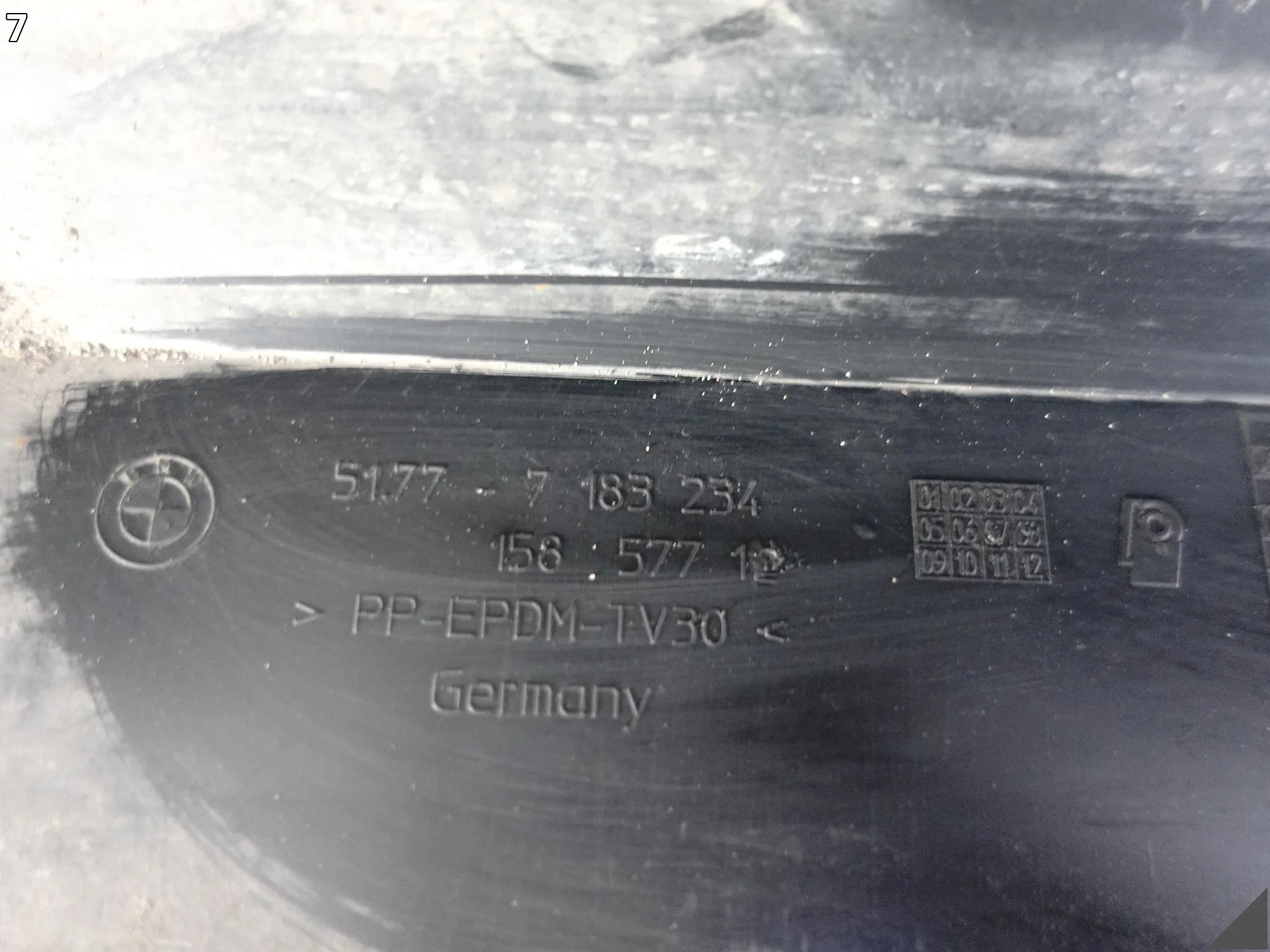 BMW E81 E82 E88 04-11 LCI LIFT PRÓG LISTWA OSŁONA NAKŁADKA PROGOWA PRAWA abd0196be8d0518e7c7677534540f4d5