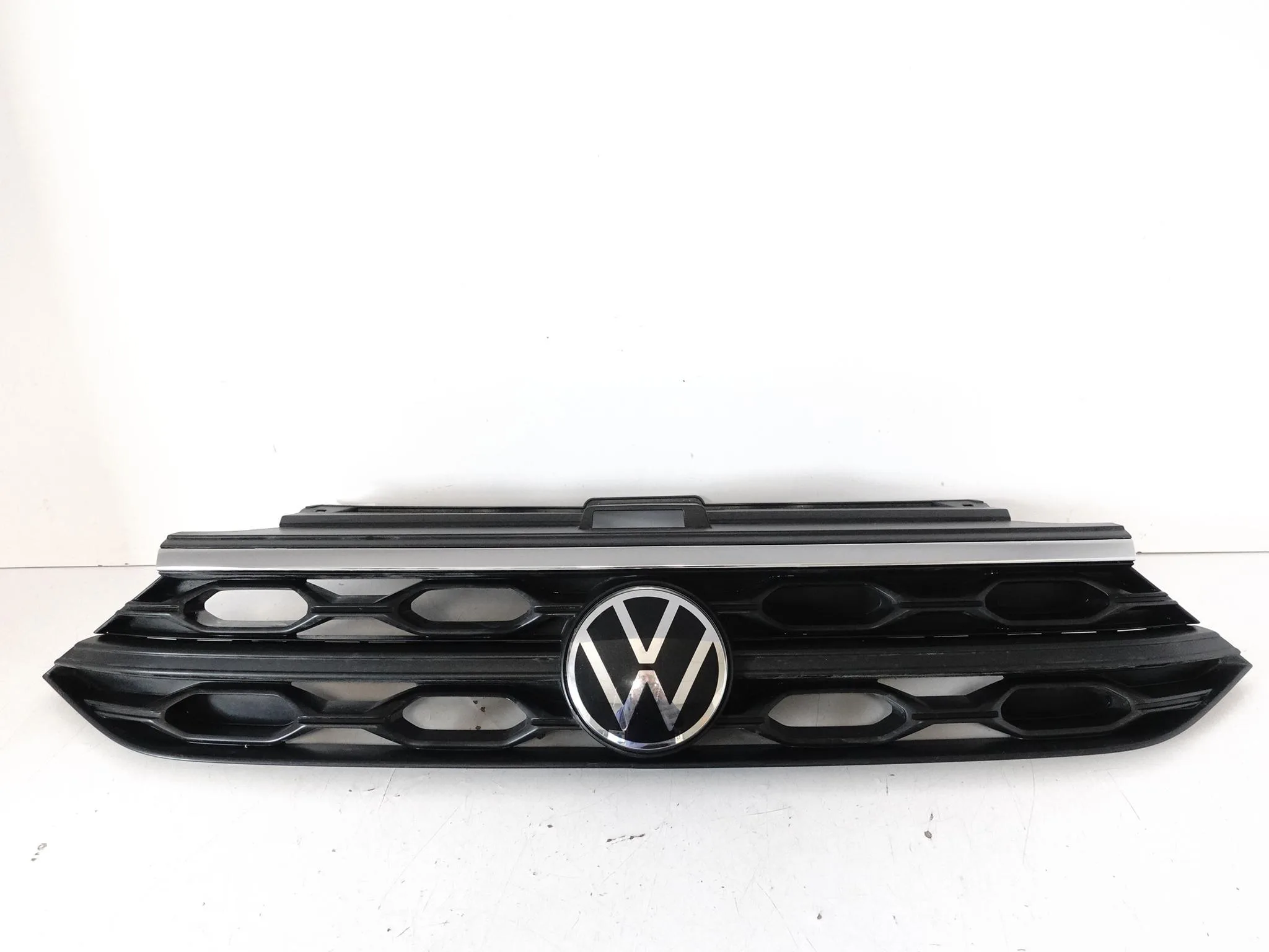 VW T-ROC 2GA LIFT 21-25 GRILL ATRAPA KRATKA LISTWA CHROM EMBLEMAT RADAR 1b54d84f5dcfb6a52c7d7b5af9a7b35d
