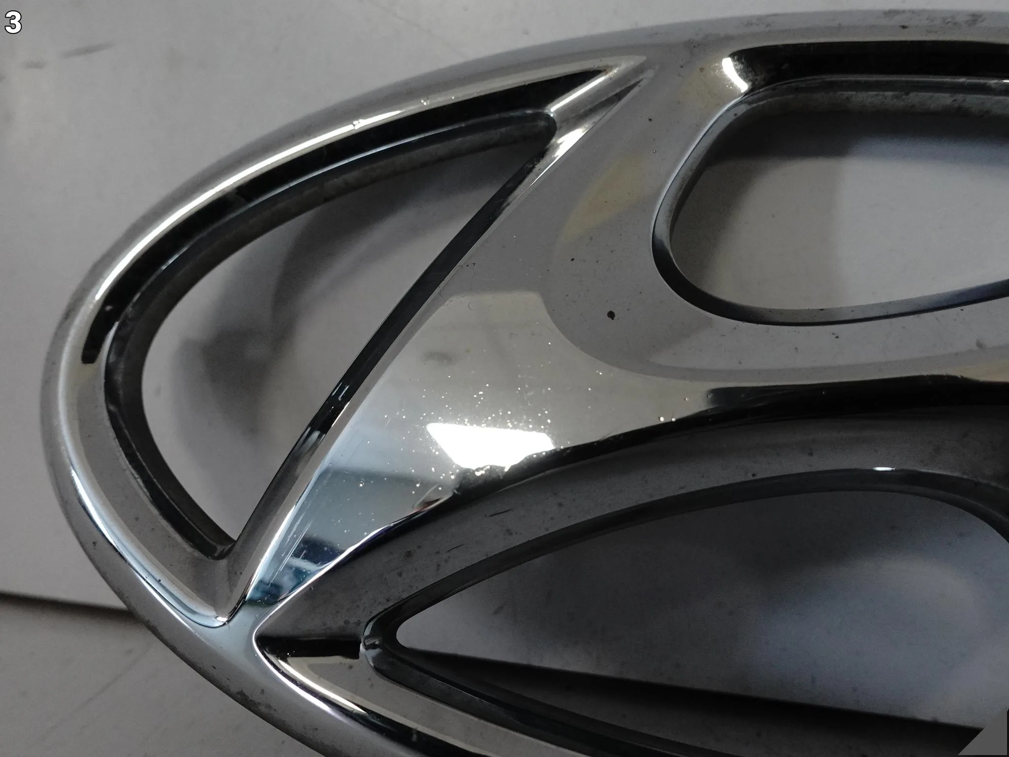 HYUNDAI KONA I 17-20 ZNACZEK LOGO EMBLEMAT GRILL ZDERZAK PRZÓD 86354-J9000 a0218ac0642ad9234b50c7e2413c6ee9