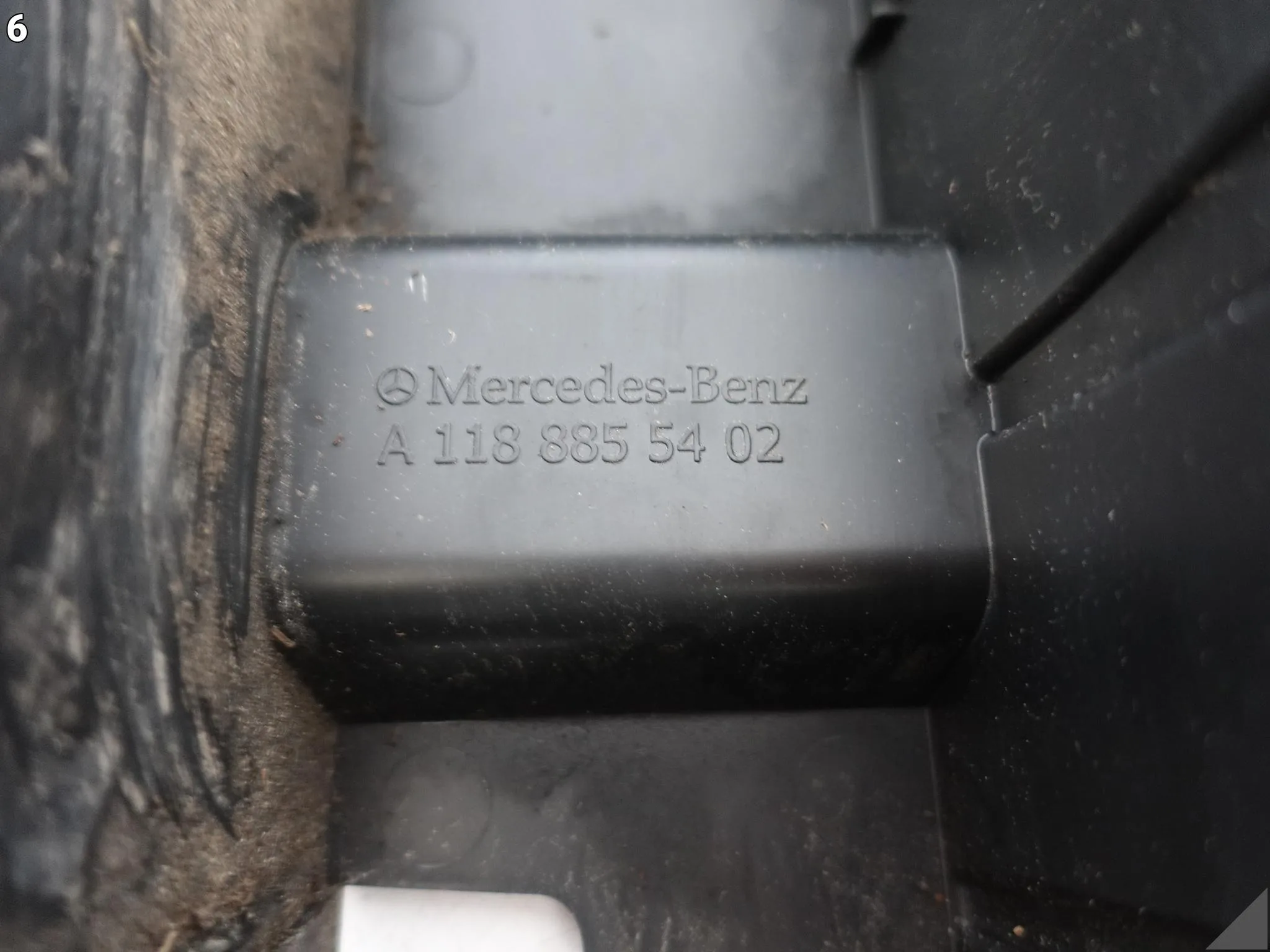 MERCEDES CLA II 2 C118 X118 19-25 ŚLIZG ŚRODKOWY MOCOWANIE ZDERZAK TYŁ b5acb5d5d8758f3fcc330a5e1ef87d63