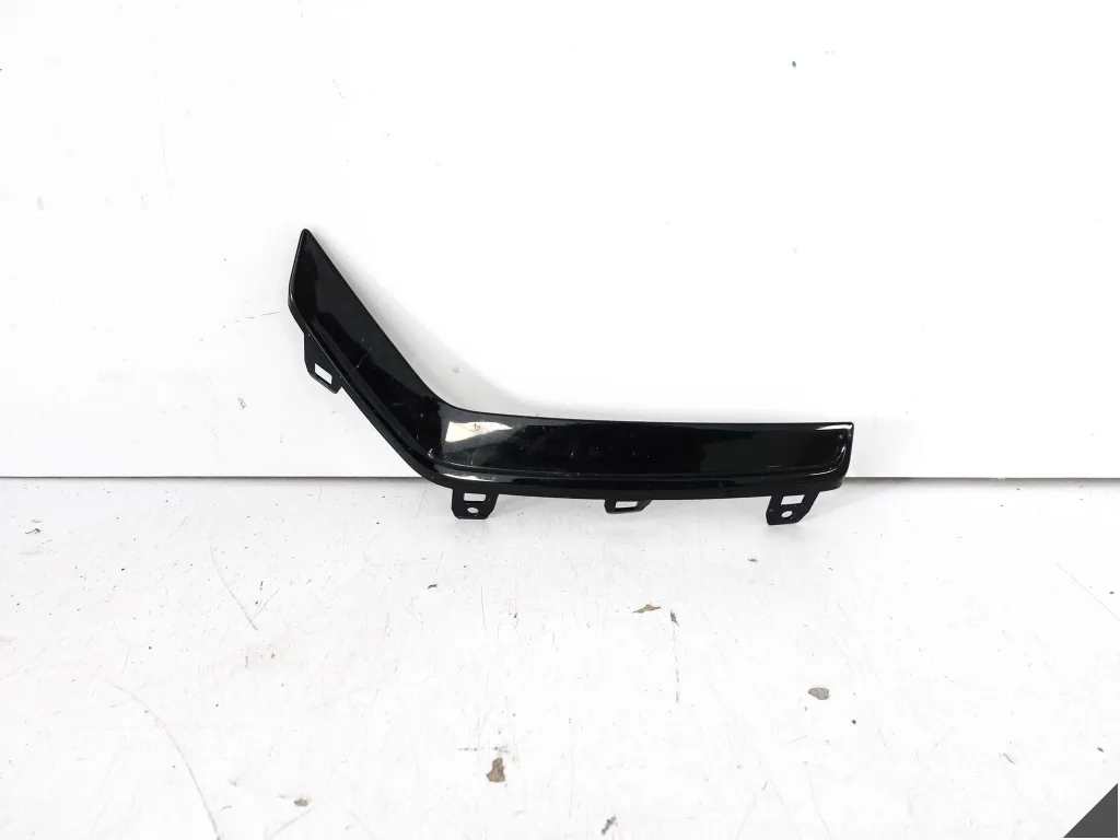 OPEL CORSA F VI 6 LIFT 23- LISTWA DOKŁADKA W ZDERZAK LEWA PRZÓD 06c2790221c1c90774141c62db18d059
