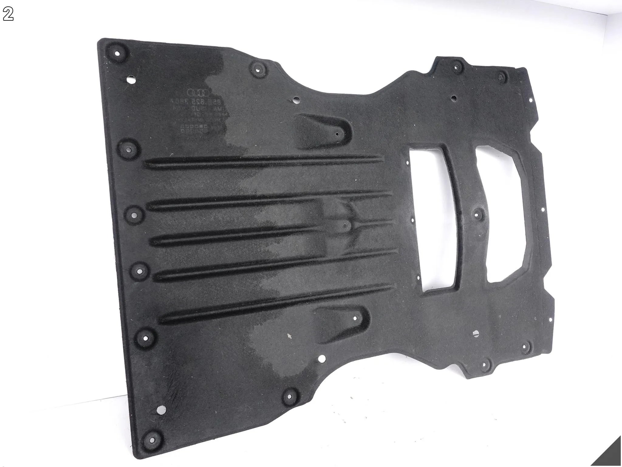 AUDI A6 E-TRON 85E 24- PŁYTA OSŁONA WYGŁUSZENIE PODWOZIA 85E825380A 6c071d626f704c0d49ca21393aed78f0