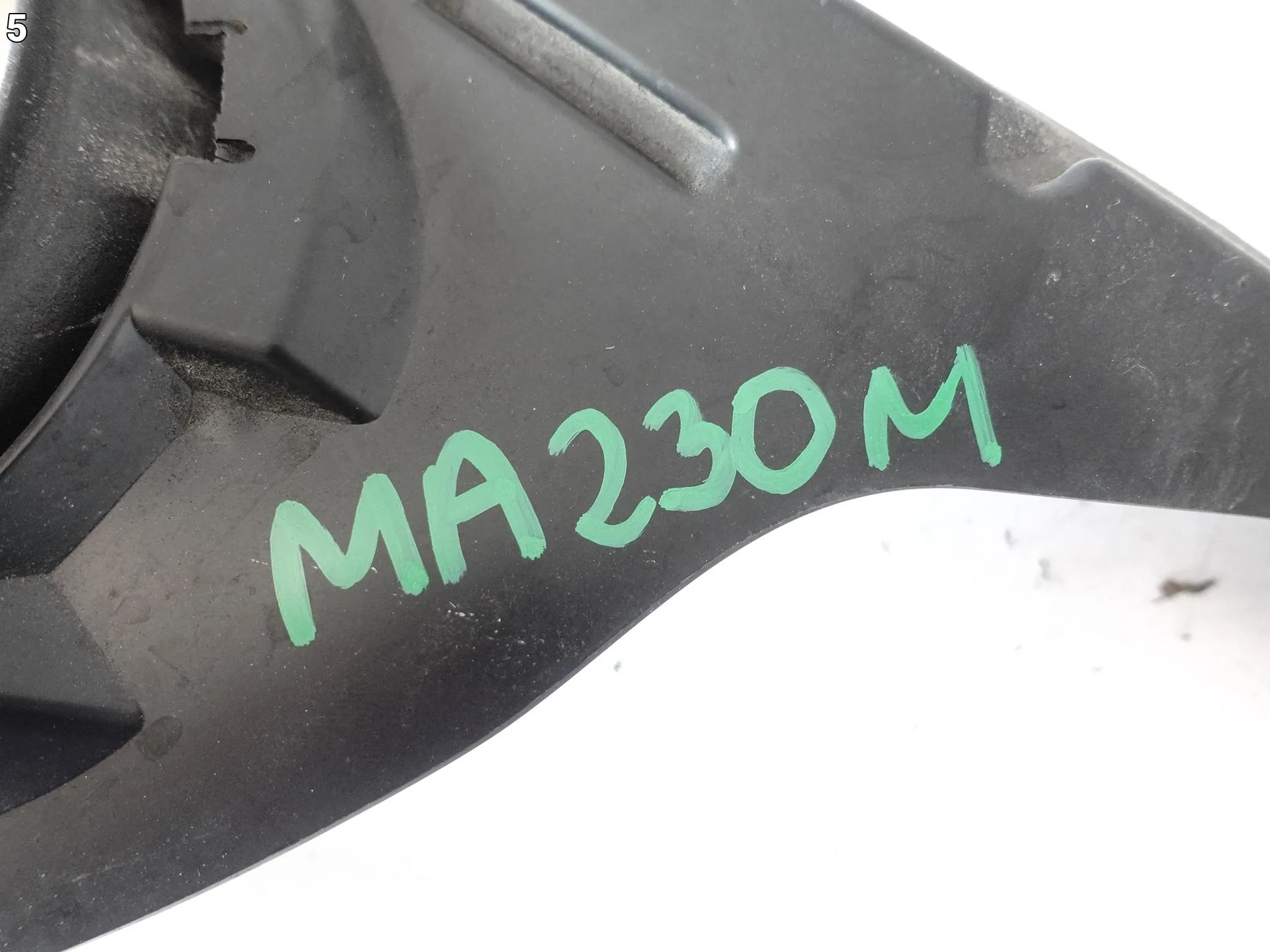 PORSCHE 911 992 19- OSŁONA ŚLIZG RURY WYDECHOWEJ WYDECH SPORTOWY LEWA OK1 bff1534ea02bffb8670045c5e47d9132