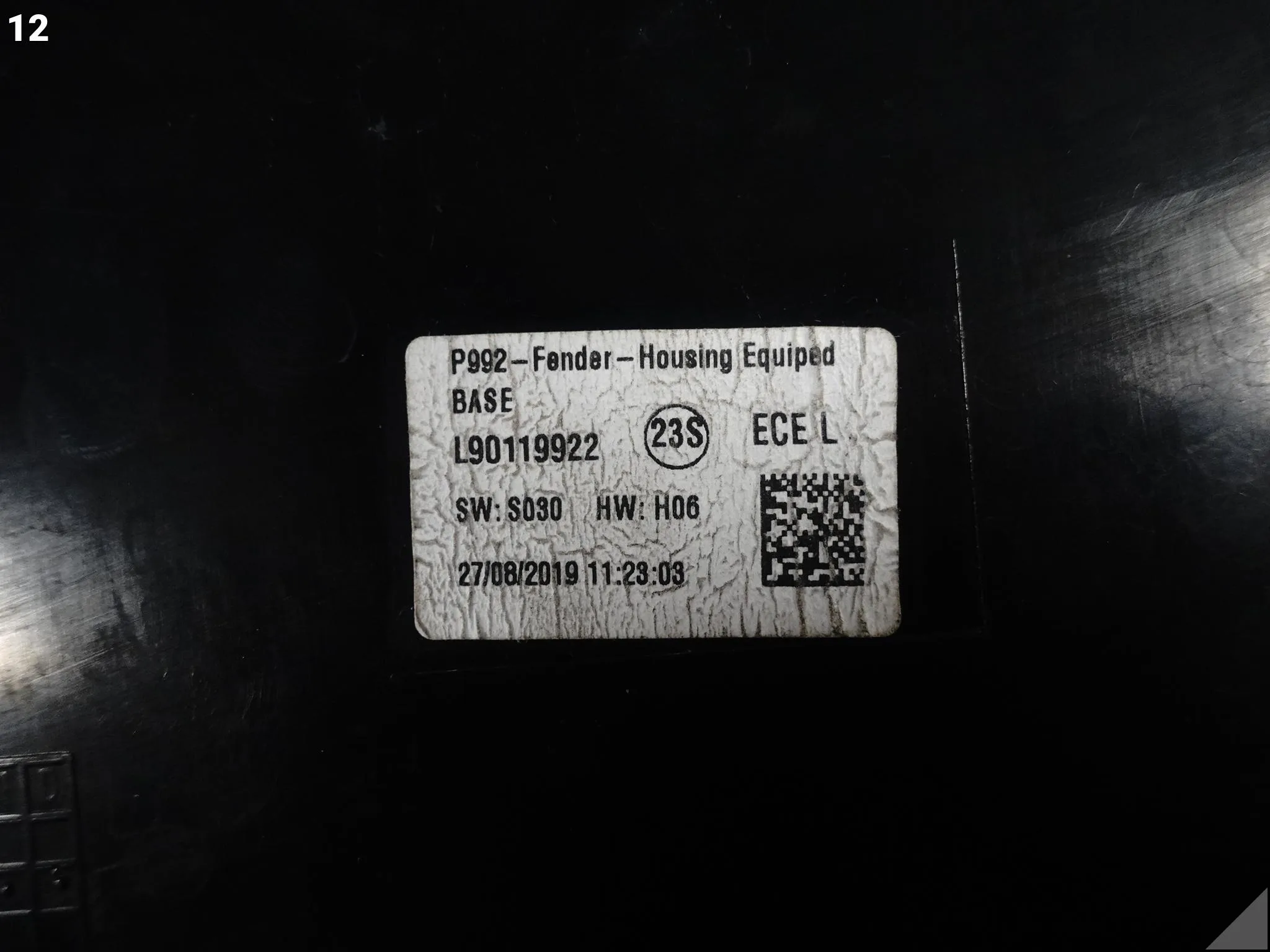 PORSCHE 911 992 19-24 LAMPA LED W BŁOTNIK LEWA TYŁ EUROPA BASE 992945091E 097e24a2ede6516e1b108b946ae4b9eb