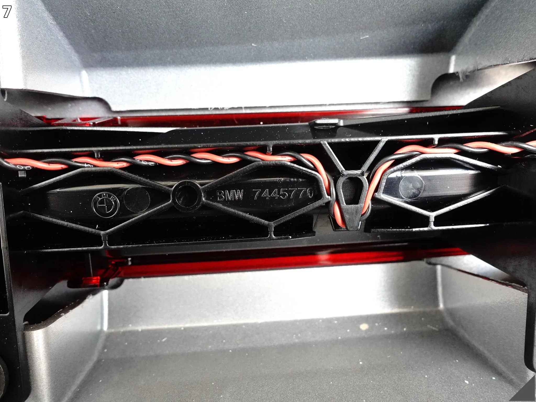 BMW M8 F91 8 G14 CABRIO M-POWER 19-25 POKRYWA BAGAŻNIKA LOTKA ŚWIATŁO STOP 53f5beba9eb2f2f9081f0faa60dfecc1
