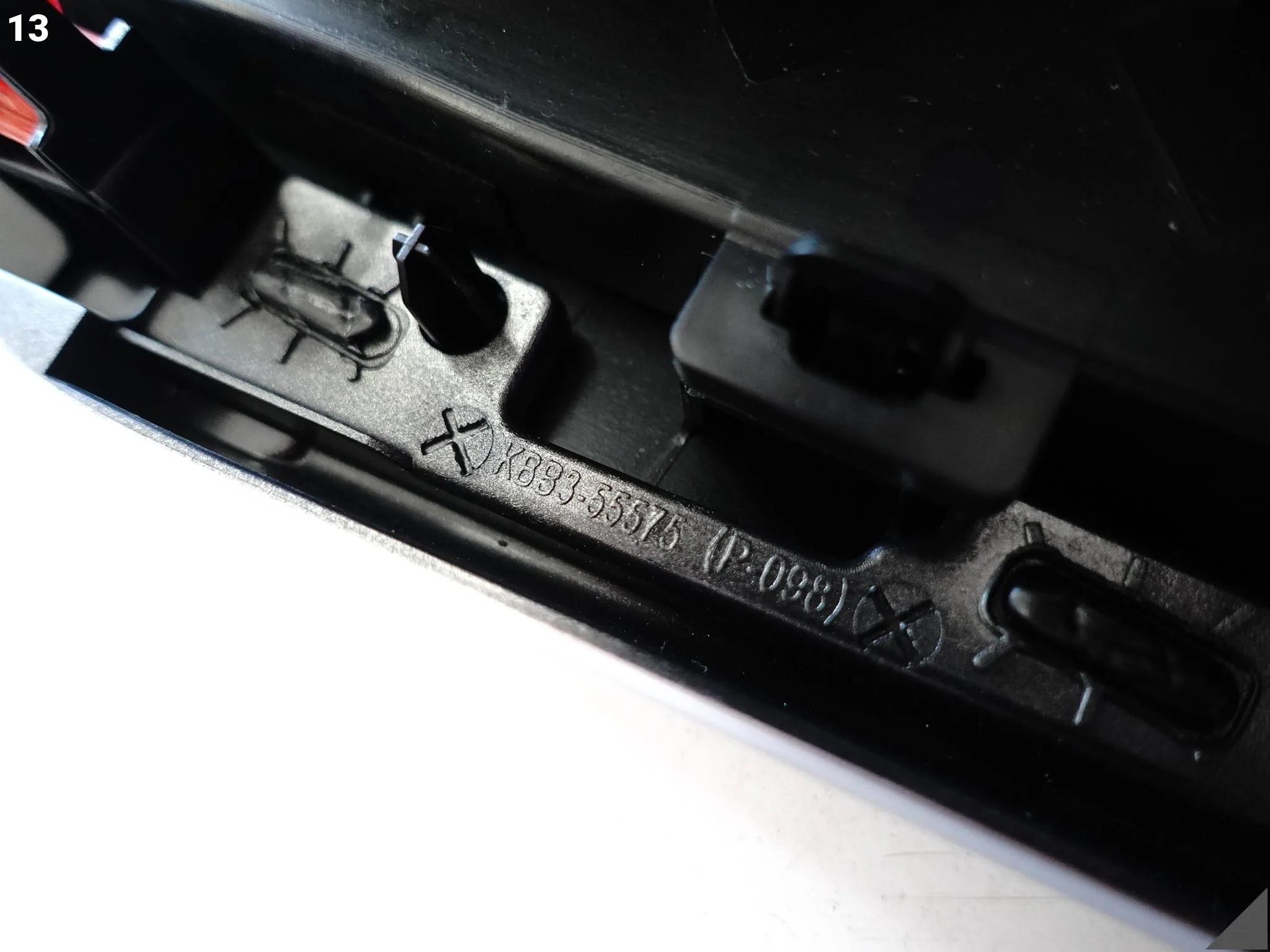 MAZDA CX60 CX-60 22- OSŁONA DEKOR TUNEL ŚRODKOWY CUPHOLDER SCHOWEK PRZÓD 525633c330c606ba9b0fc1b7f01551cb