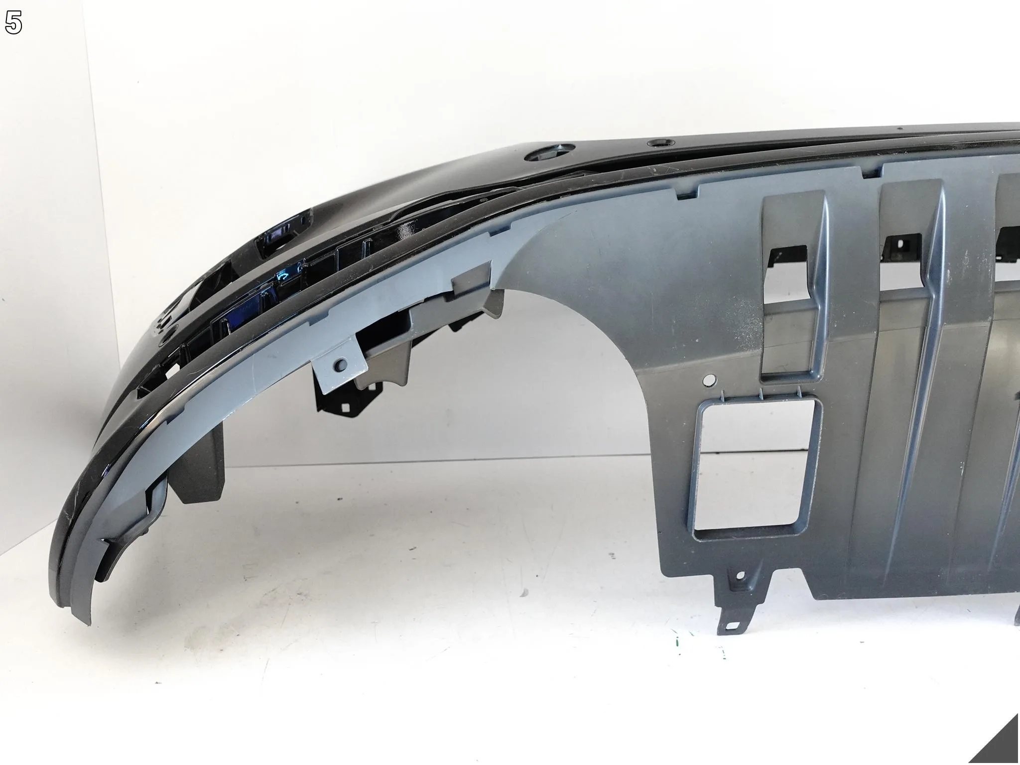 JAGUAR I-PACE X590 18-24 ZDERZAK BUMPER PRZÓD (SPRYSKI / 6xPDC) 00a31726a2658d3a10d68845b3eab54b