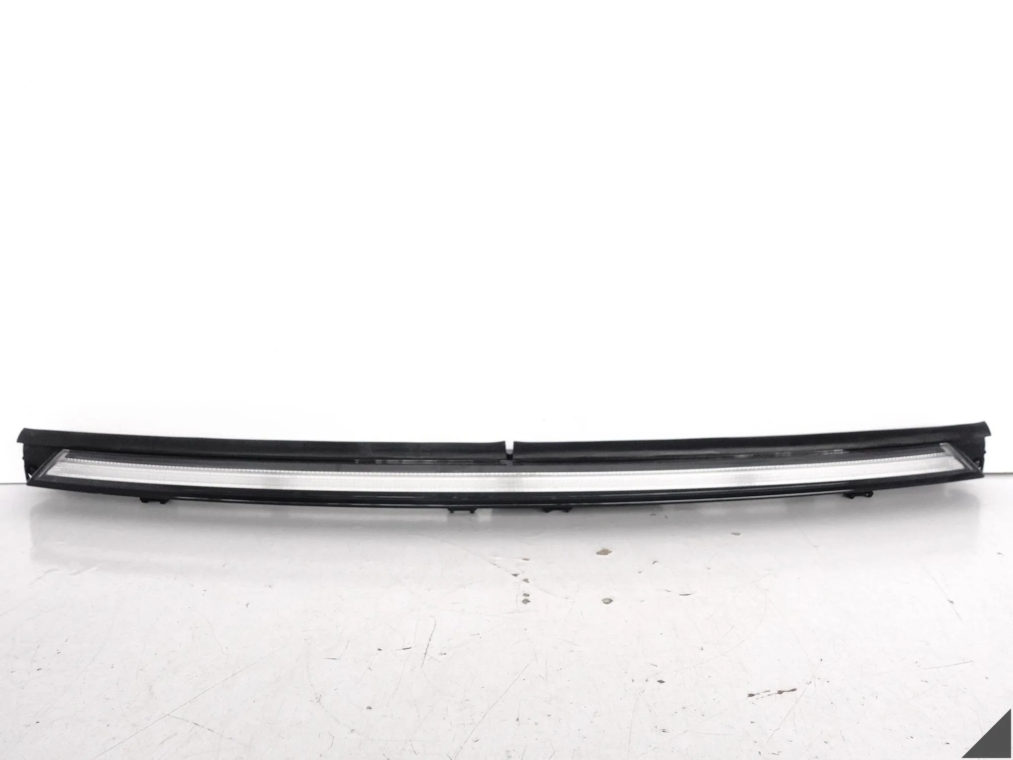 MERCEDES EQC W293 19-23 LAMPA LED ŚRODKOWA NAD GRILL LISTWA PRZÓD EUROPA f92af6f14ba6bdc24dd5f7e81496126a