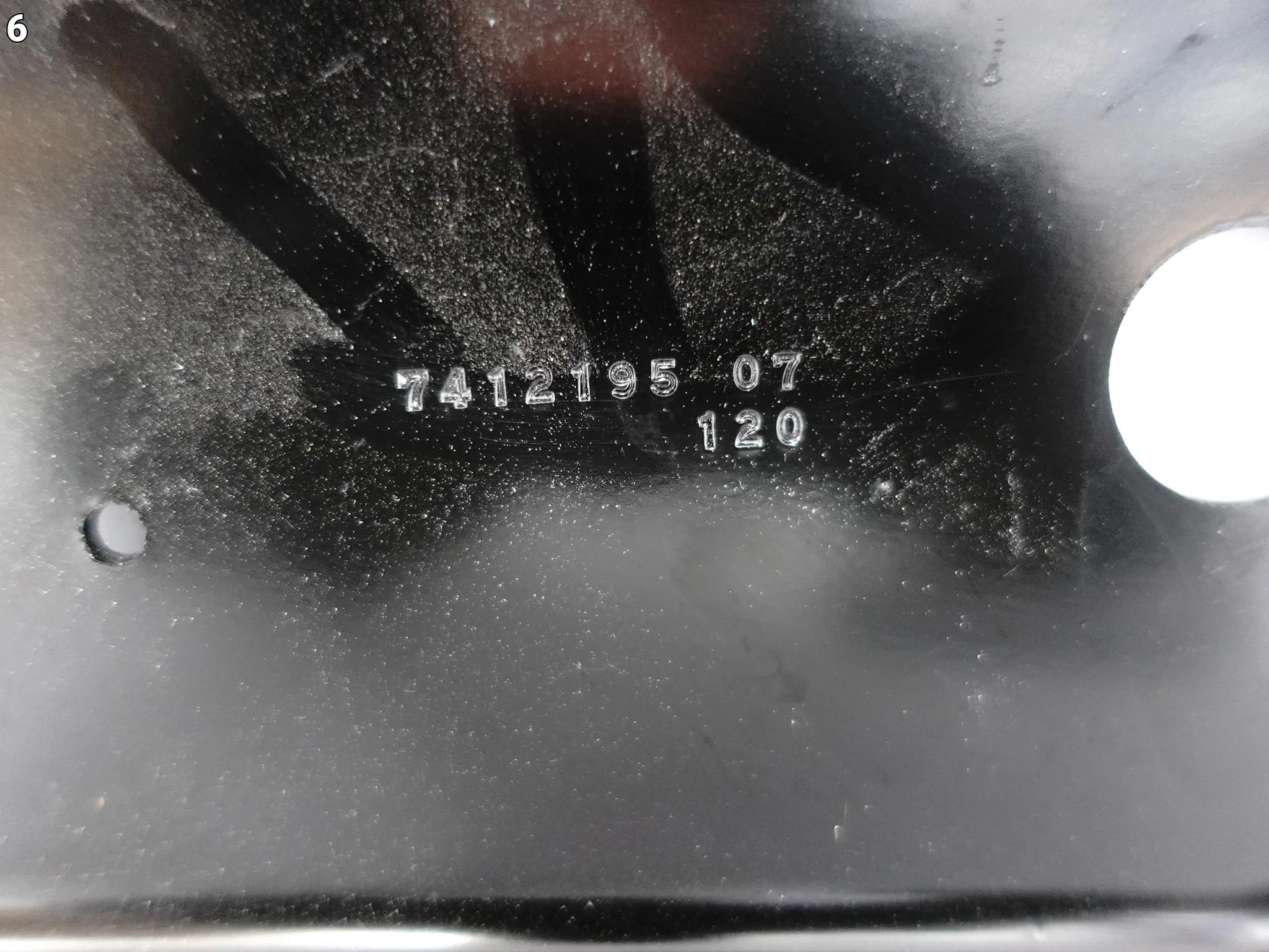 BMW X5 G05 18-23 MOCOWANIE WSPORNIK ŚLIZG UCHWYT W BŁOTNIK TYŁ LEWY ORG 6d052f6caa03526d82d2d503a618cae7