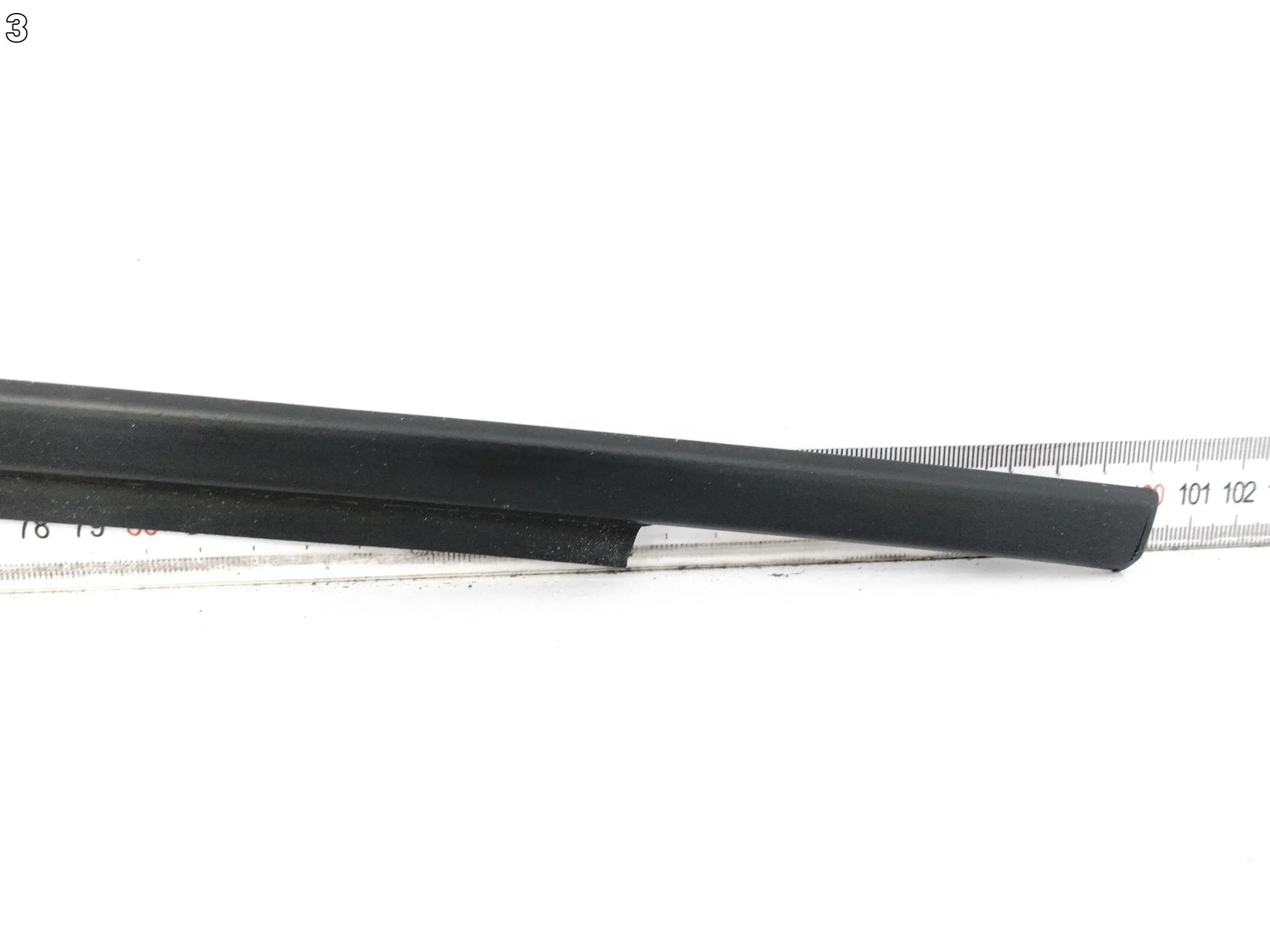 TOYOTA YARIS IV 19- LISTWA ZGARNIAJĄCA SZYBY DRZWI TYŁ LEWA ORG 68230-K0011 05387f897b7dc49387bd15885d10327e