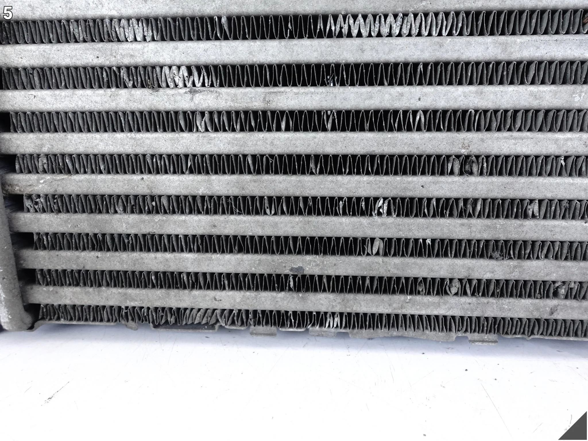 BMW F20 F21 F22 F30 F31 F32 F33 F34 F36 INTERCOOLER CHŁODNICA POWIETRZA 2e4f6fe56b1a3e39d625196ee80eac4f