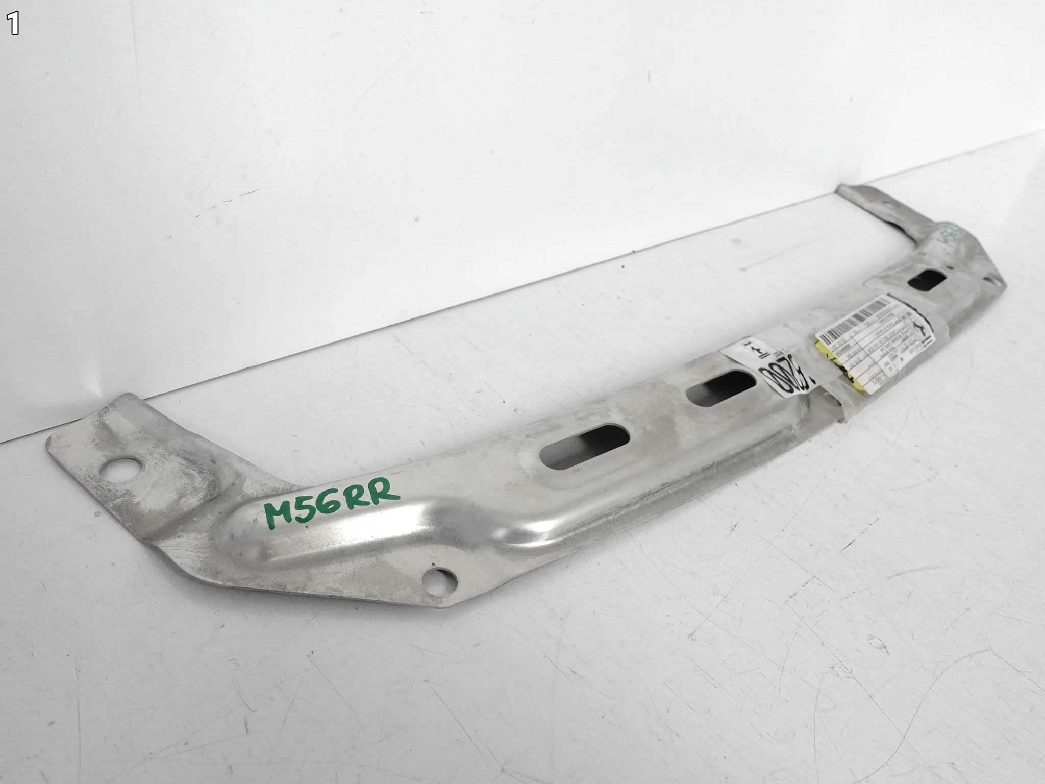 FERRARI 458 ITALIA F142 09-15 MOCOWANIE BELKA WSPORNIK ŚLIZG ZDERZAKA TYŁ 2ffc403d032147da9448ccd744cfab63