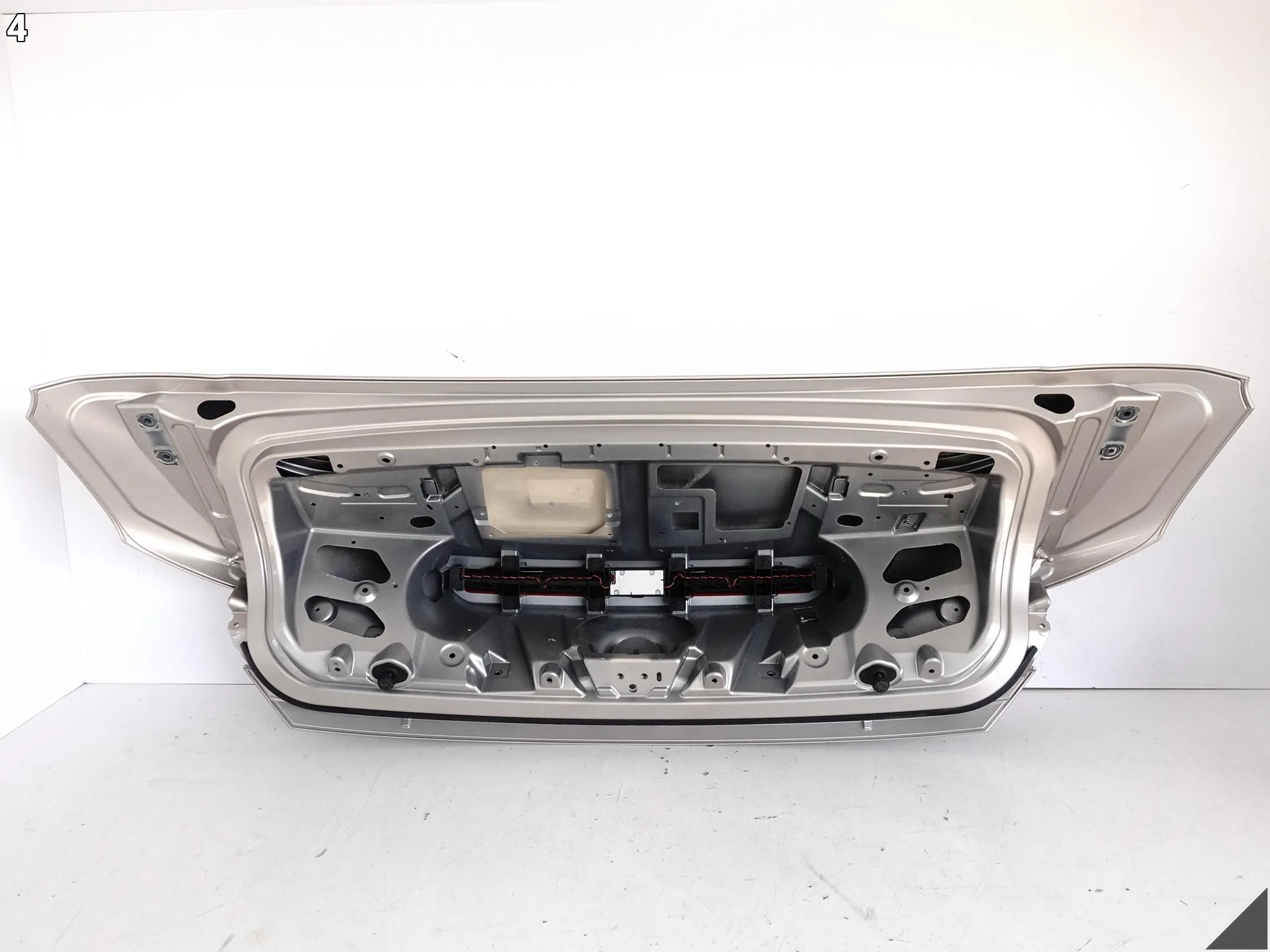 BMW M8 F91 8 G14 CABRIO M-POWER 19-25 POKRYWA BAGAŻNIKA LOTKA ŚWIATŁO STOP 8e7c3bcba8505eb2f0c26e5c0e8df89b