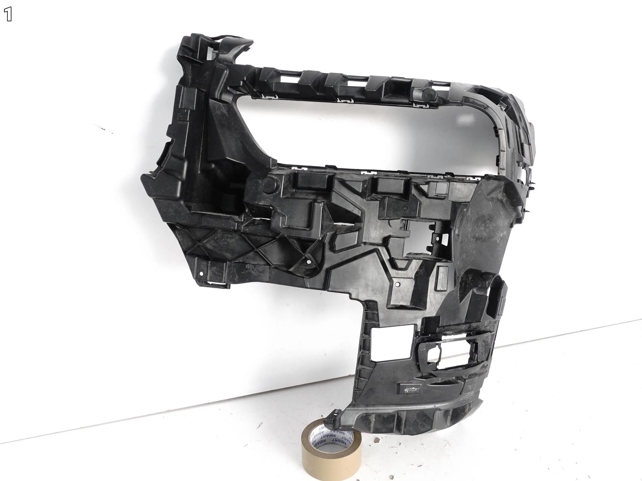 BMW X7 G07 LIFT LCI 22- ŚLIZG WZMOCNIENIE MOCOWANIE W ZDERZAK PRZÓD LEWY 43471635964eae00a58ff1b432eb7cb1
