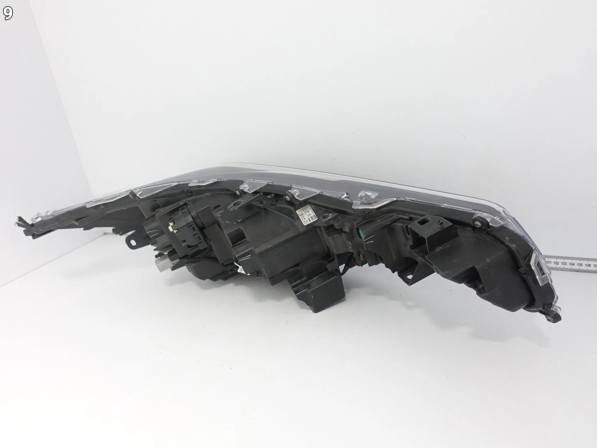 TOYOTA COROLLA E21 E210 XII KOMBI HB 18-22 LAMPA FULL LED LOW LEWA EUROPA da57c8089a13d8b269102499e7f6e17a