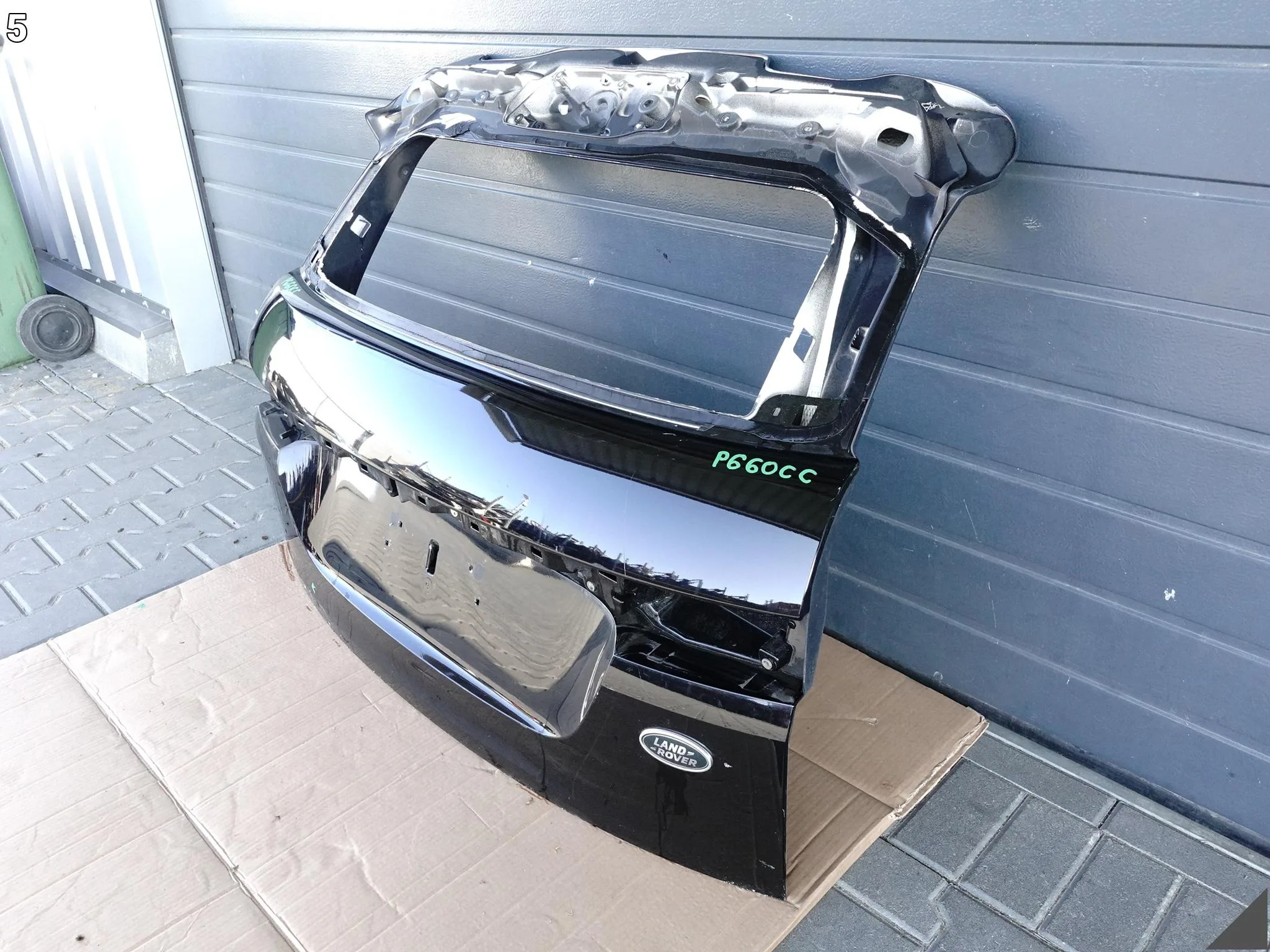 RANGE ROVER EVOQUE II (2 GENERACJA) L551 18- KLAPA POKRYWA BAGAŻNIKA TYŁ 6a62813e6112a5e77265e3d452978e00