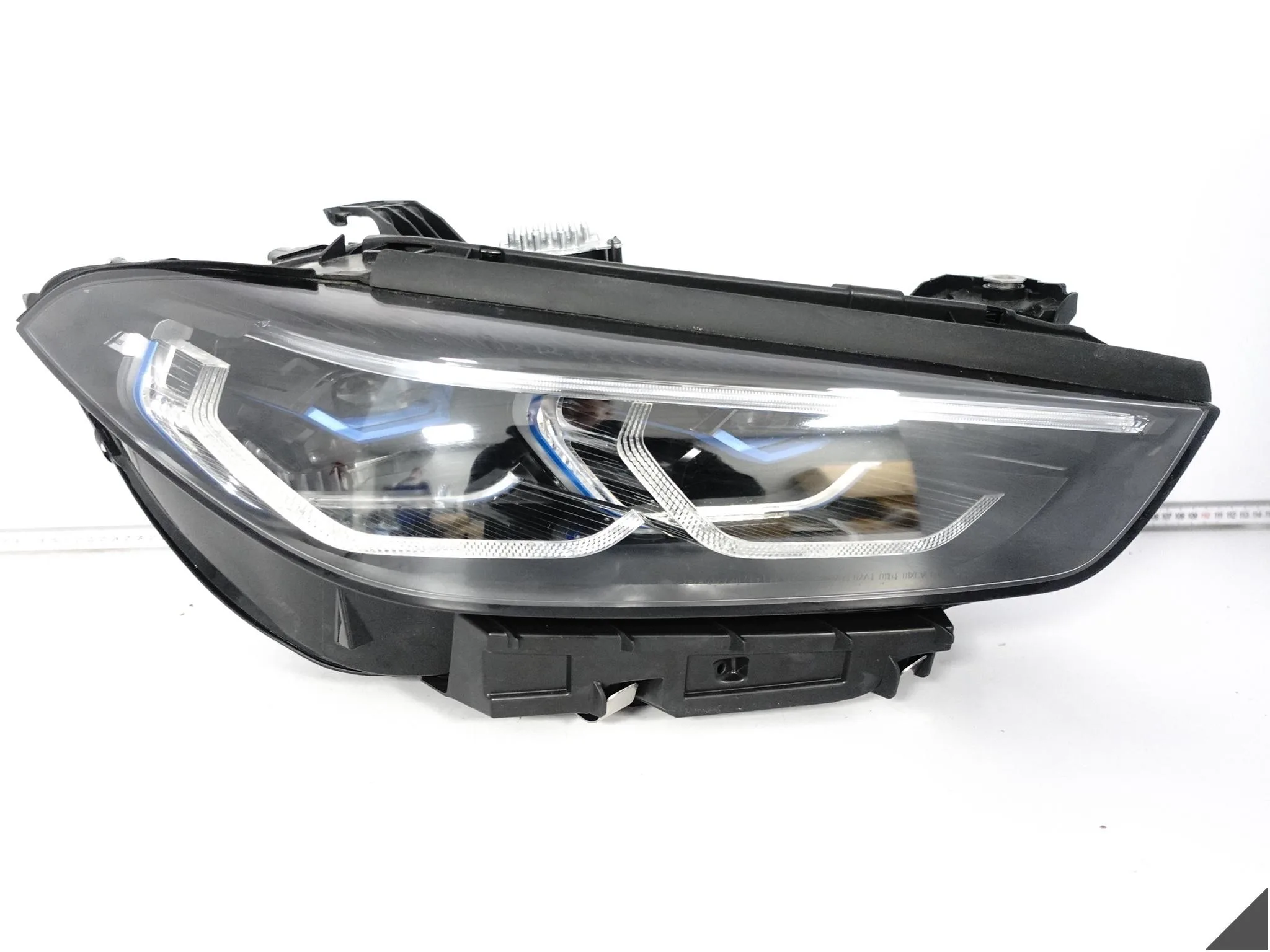 BMW M8 F91 F92 F93 8 G14 G15 G16 18- LAMPA LASER PRAWA PRZÓD SHADOW LINE EU e7465c516bf5b22fef19109a9a19a693