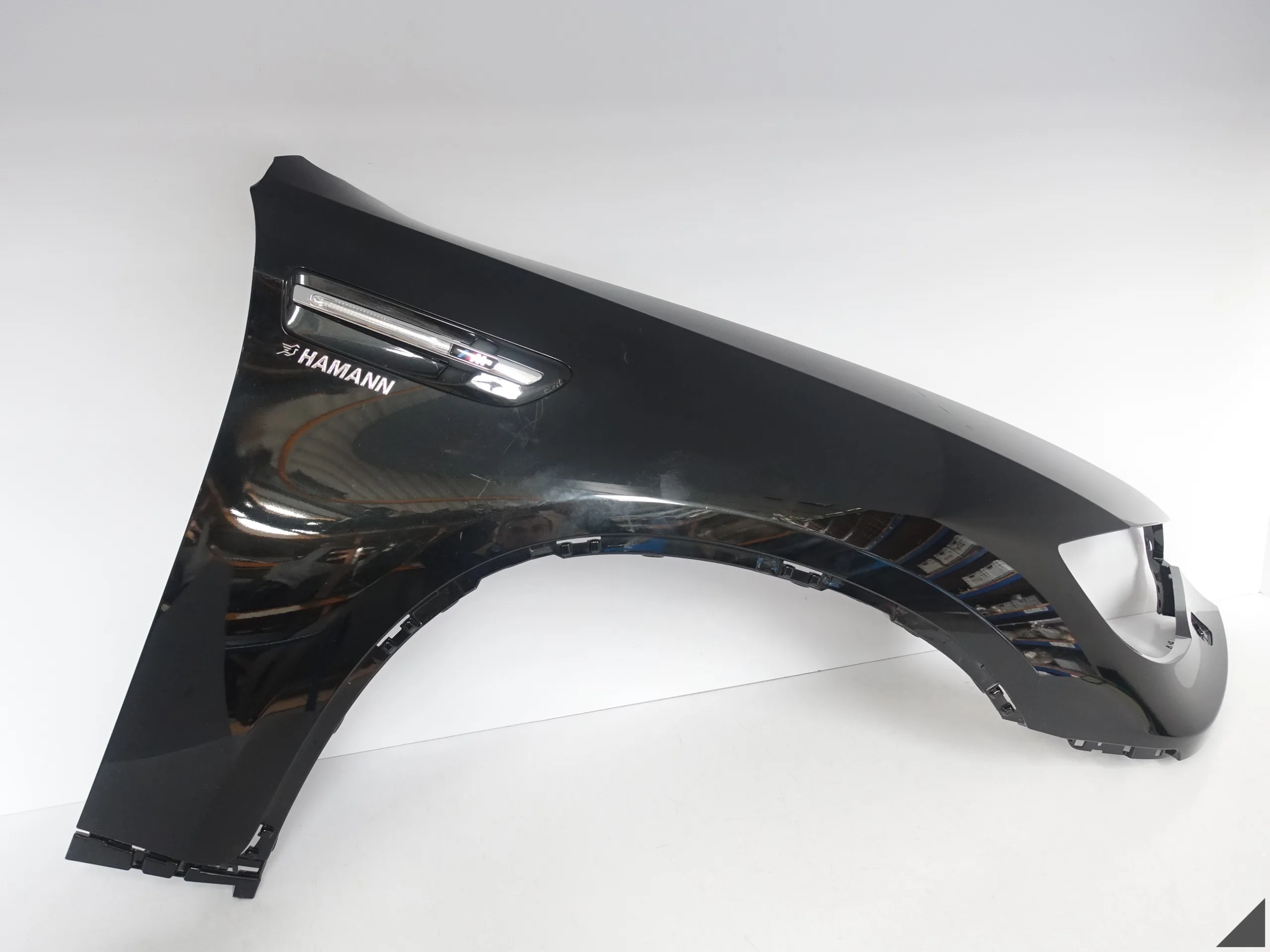 BMW X6 X6M E71 E71M M-POWER BŁOTNIK PRAWY PRZÓD BLACK SAPPHIRE USZKODZONY 6530e5dce29c638199d2dedd38026206