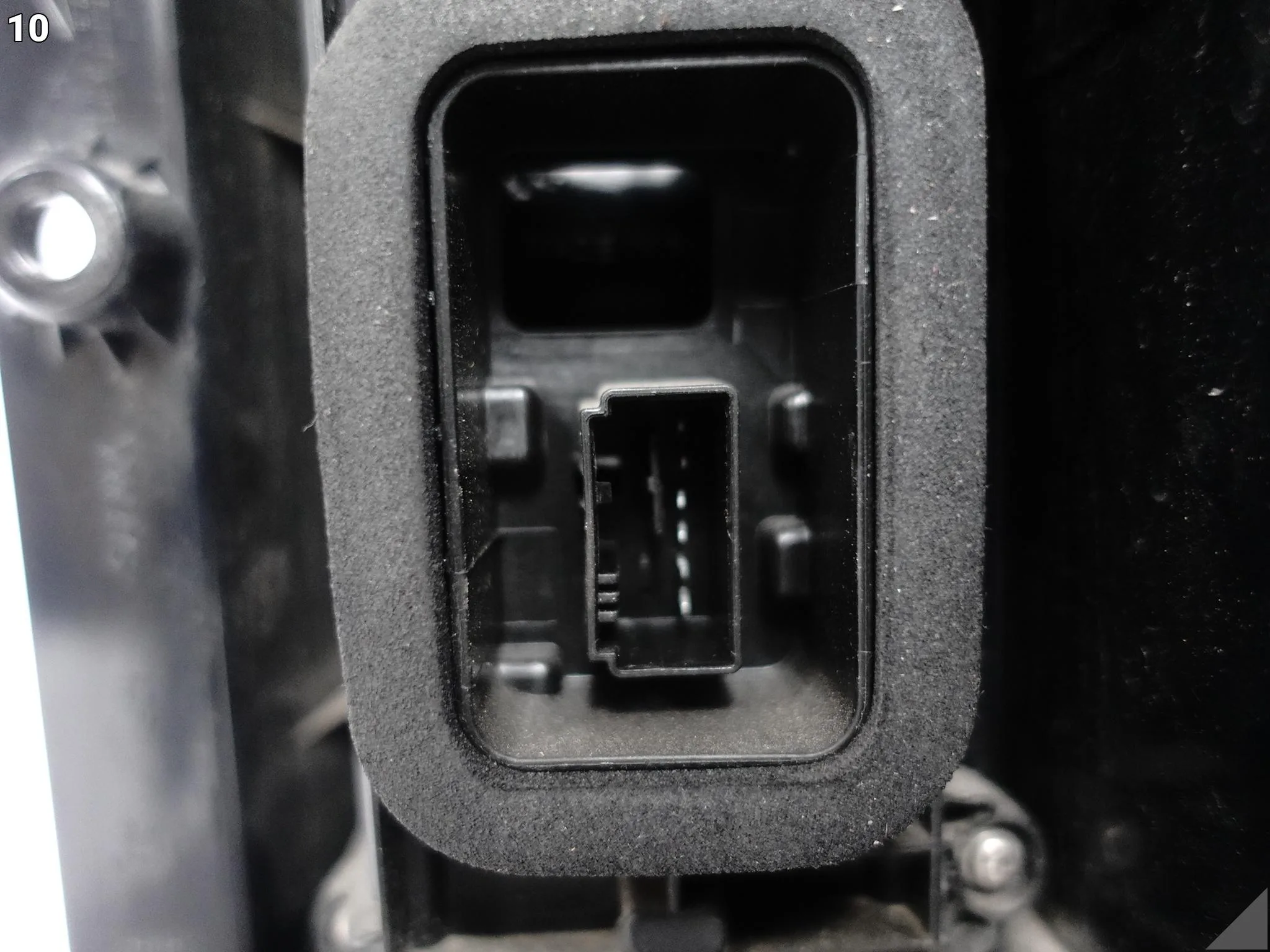VW CRAFTER II 7C0 MAN TGE 16- LAMPA LED LEWA TYŁ EUROPA 7C0945095H f8c373eecb684b0f91be4f6d8a9ee7d1