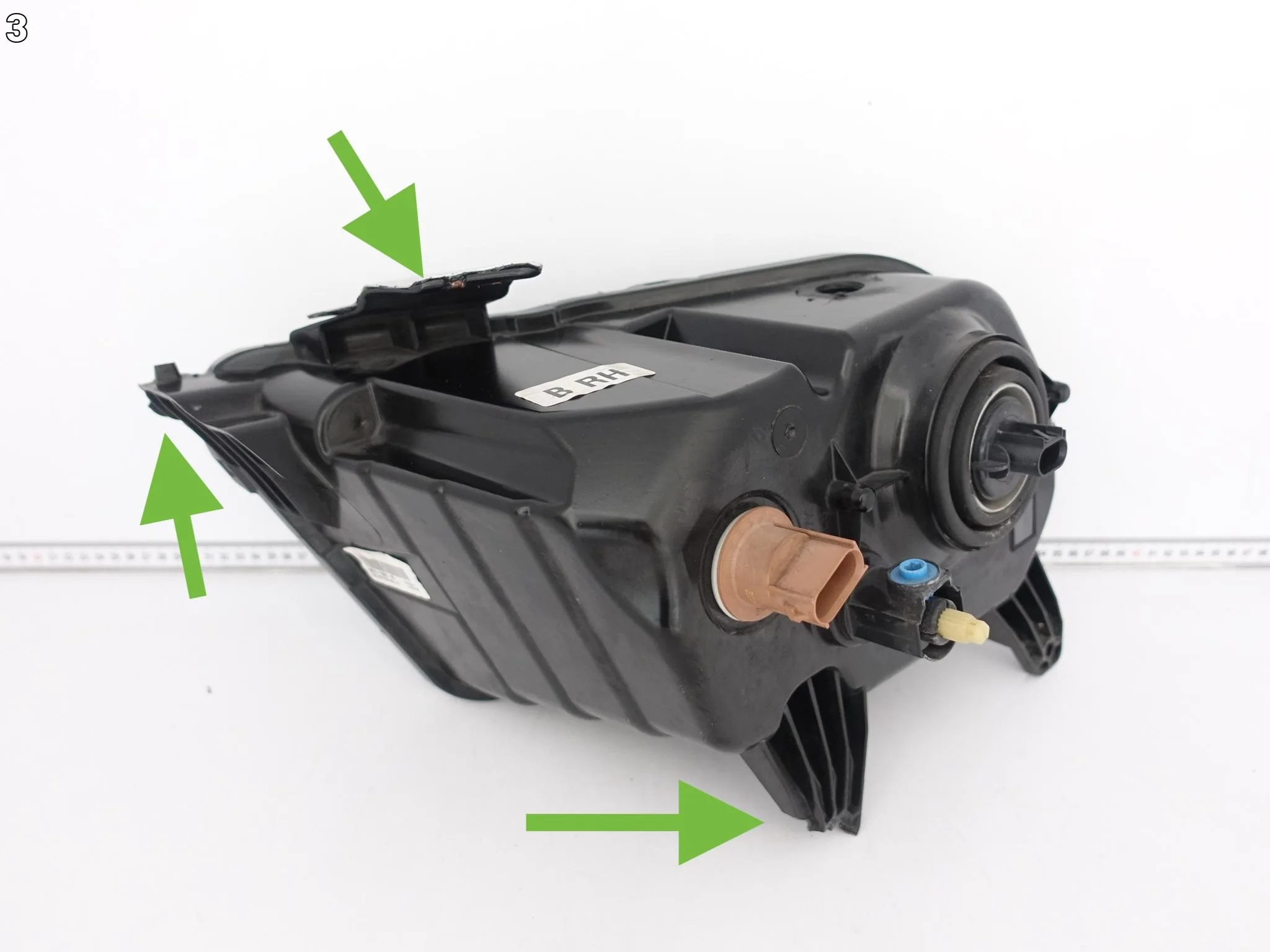 FORD MUSTANG V 5 GT 09-12 LIFT PRAWA LAMPA ZWYKŁA HALOGEN PRZÓD 8f15082a2f8b79fa9bdf5d3dc6a384ef