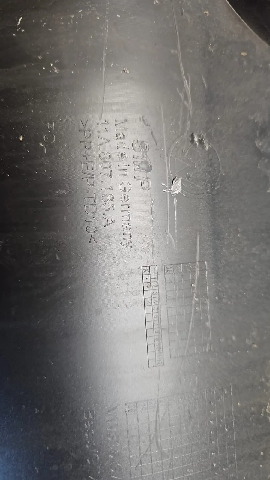 VW ID4 ID.4 ZWYKŁY / GTX 11A 20- ZDERZAK BUMPER ATRAPA GRILL PRZÓD 43f6cfdbc7edede95af78e10710bcbba