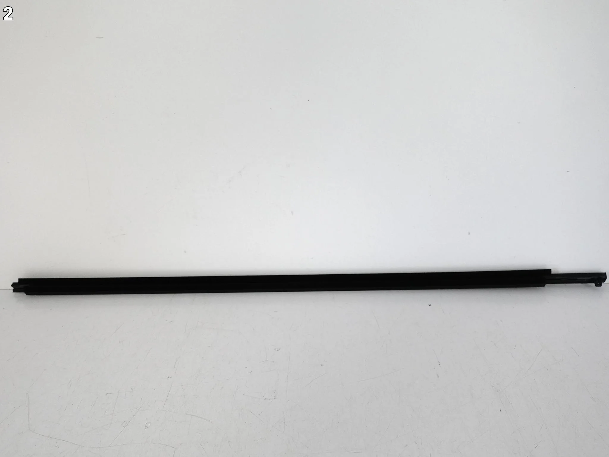 TOYOTA LAND CRUISER 150 LIFT 09-23 LISTWA ZGARNIAJĄCA DRZWI PRAWA PRZÓD df6dd69c70af2ad30040afe2af552edf