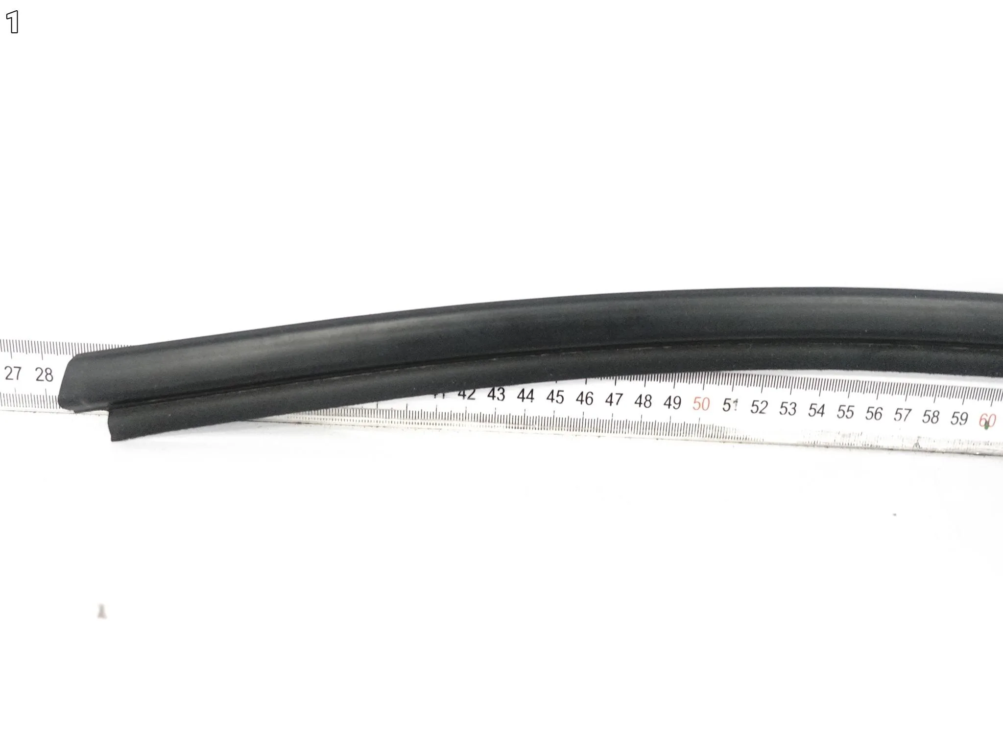 TOYOTA YARIS IV 19- LISTWA ZGARNIAJĄCA SZYBY DRZWI TYŁ LEWA ORG 68230-K0011 2e3a598a54a31f8c1f82c592dfa071ab