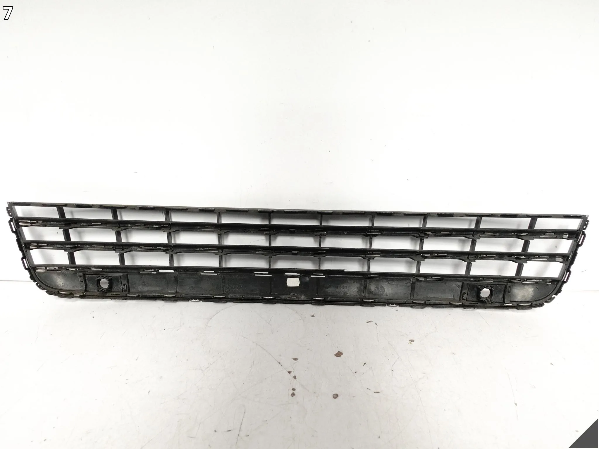 VW TOUAREG II 2 7P6 10-14 KRATKA ŚRODKOWA ATRAPA CHROM LISTWA ZDERZAK PRZÓD 78a02af85369376405759f6afeb5446c
