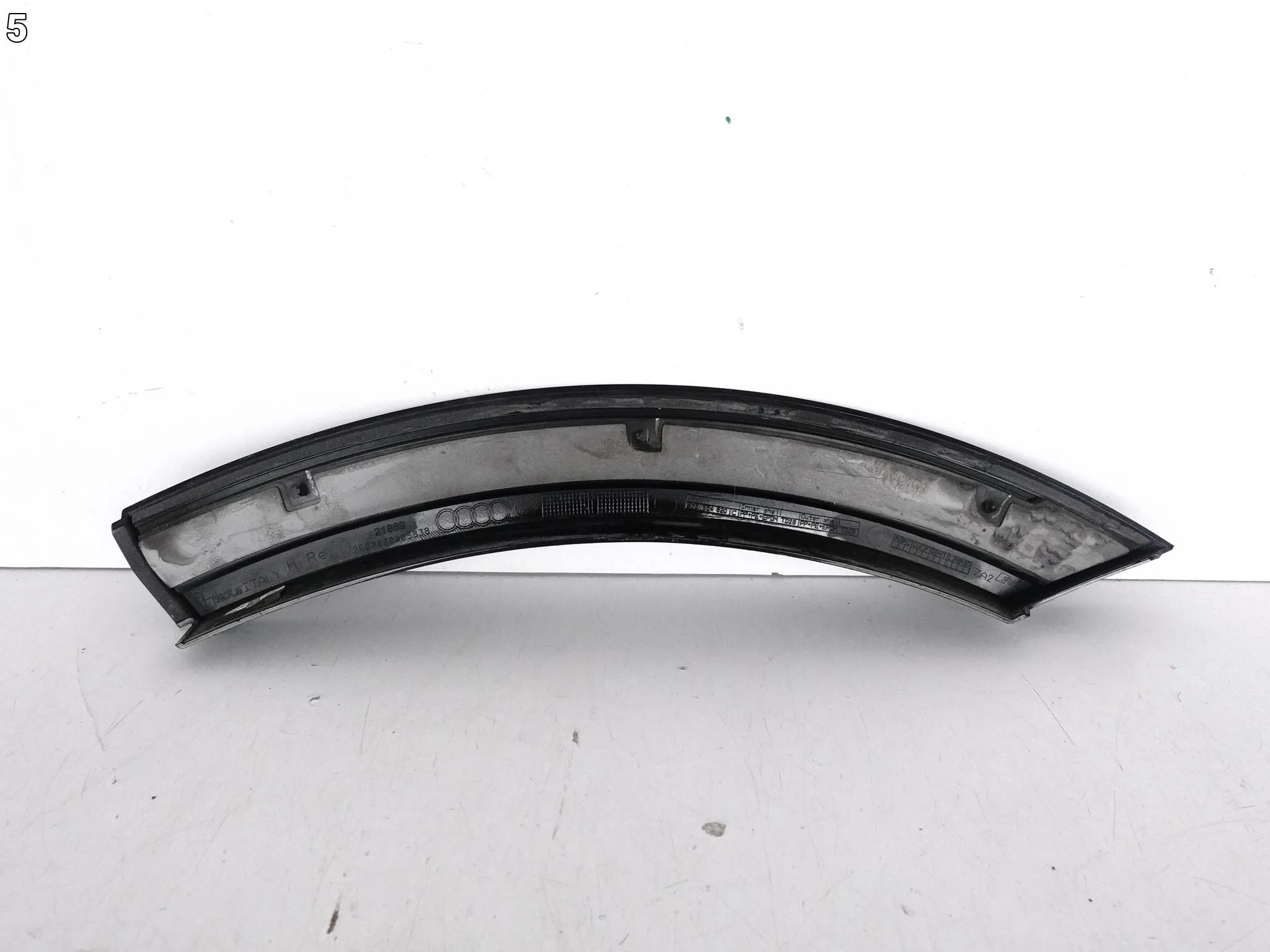 AUDI RSQ8 RS Q8 4M8 18- LISTWA NAKŁADKA NA DRZWI TYŁ PRAWA 4M8854820C f93b431766779894bb9f608e5337130d