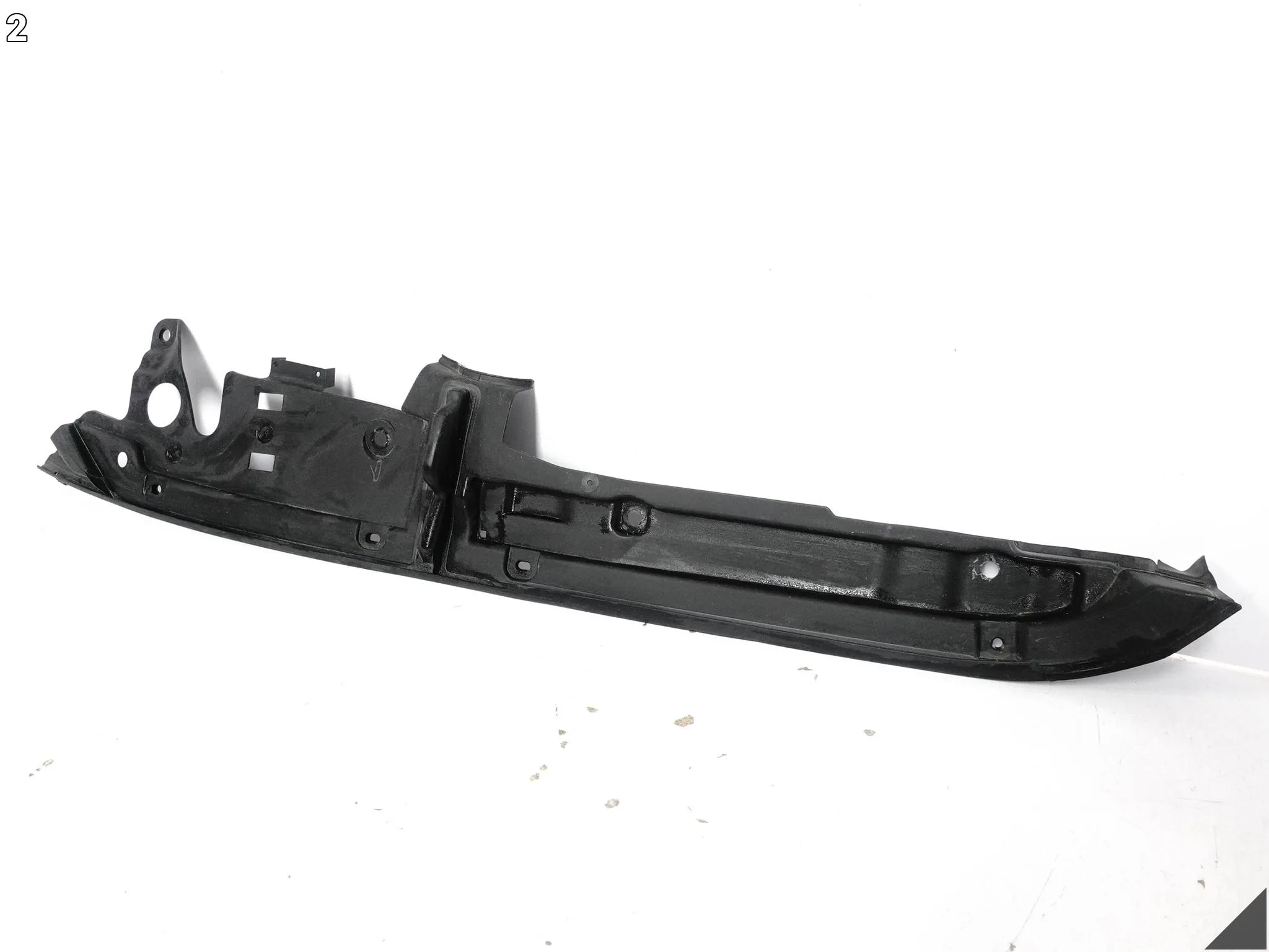 BMW M8 F91 F92 F93 8 G14 G15 G16 18- LISTWA USZCZELKA BŁOTNIK PRZÓD LEWA d36f7da196cd90aee0612785b9389aa5