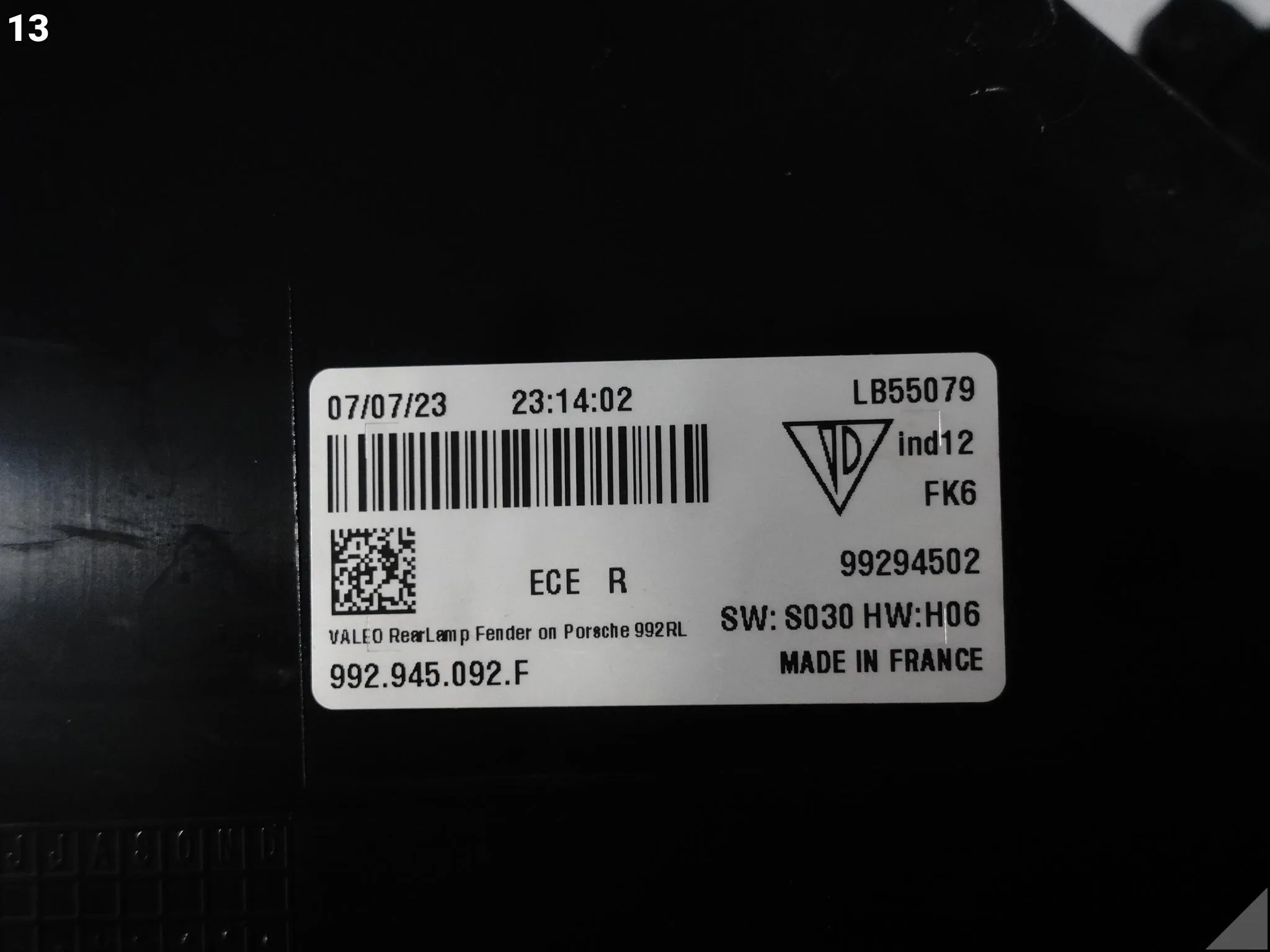 PORSCHE 911 992 19-24 LAMPA LED W BŁOTNIK PRAWA TYŁ EUROPA BASE 992945092F 40237ed113c5f37b048651e945770767