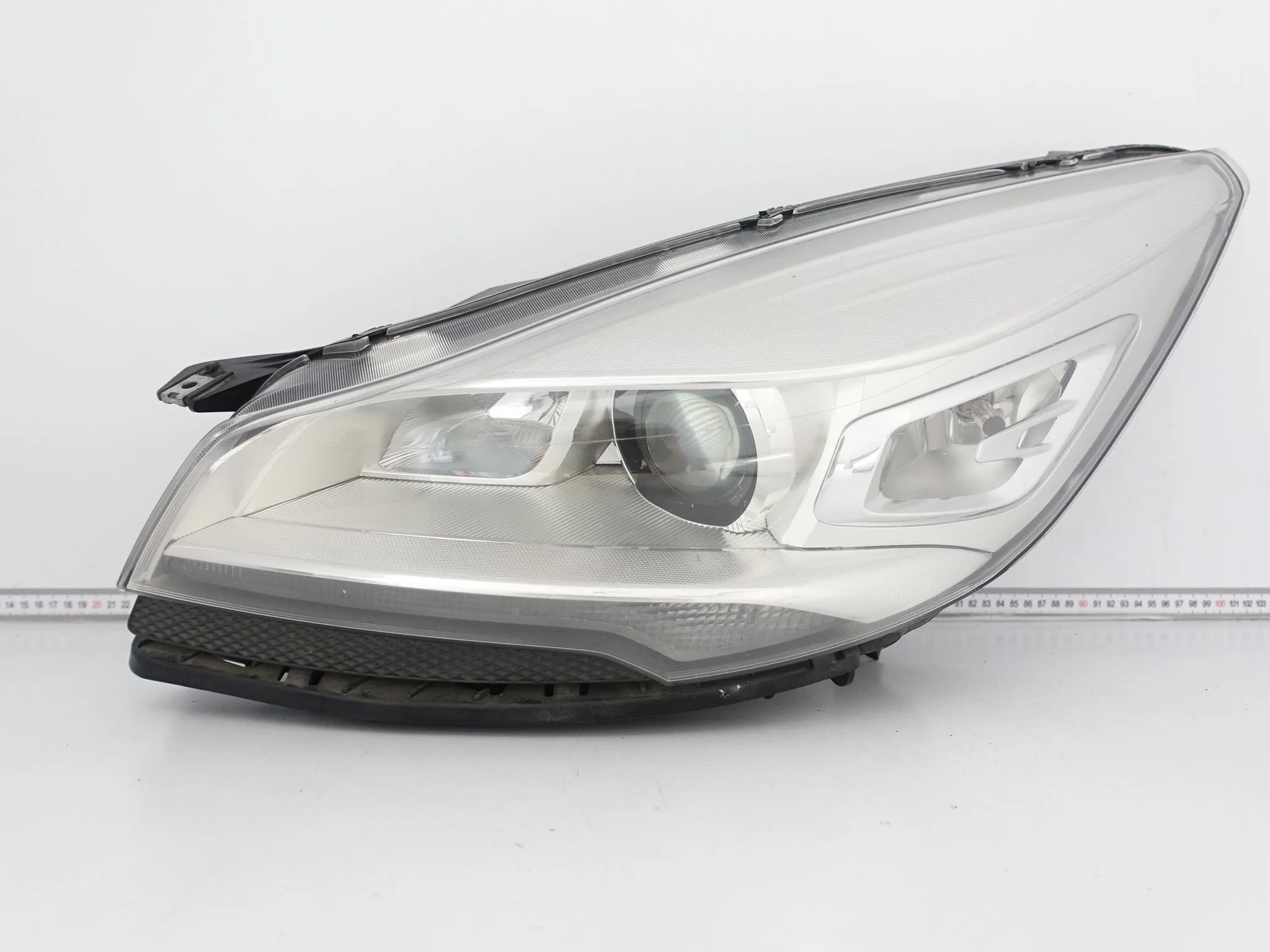 FORD KUGA MK2 II 13-16 LAMPA XENON LEWA PRZÓD EUROPA 1742dc5c27948f812dd422594075ef4f