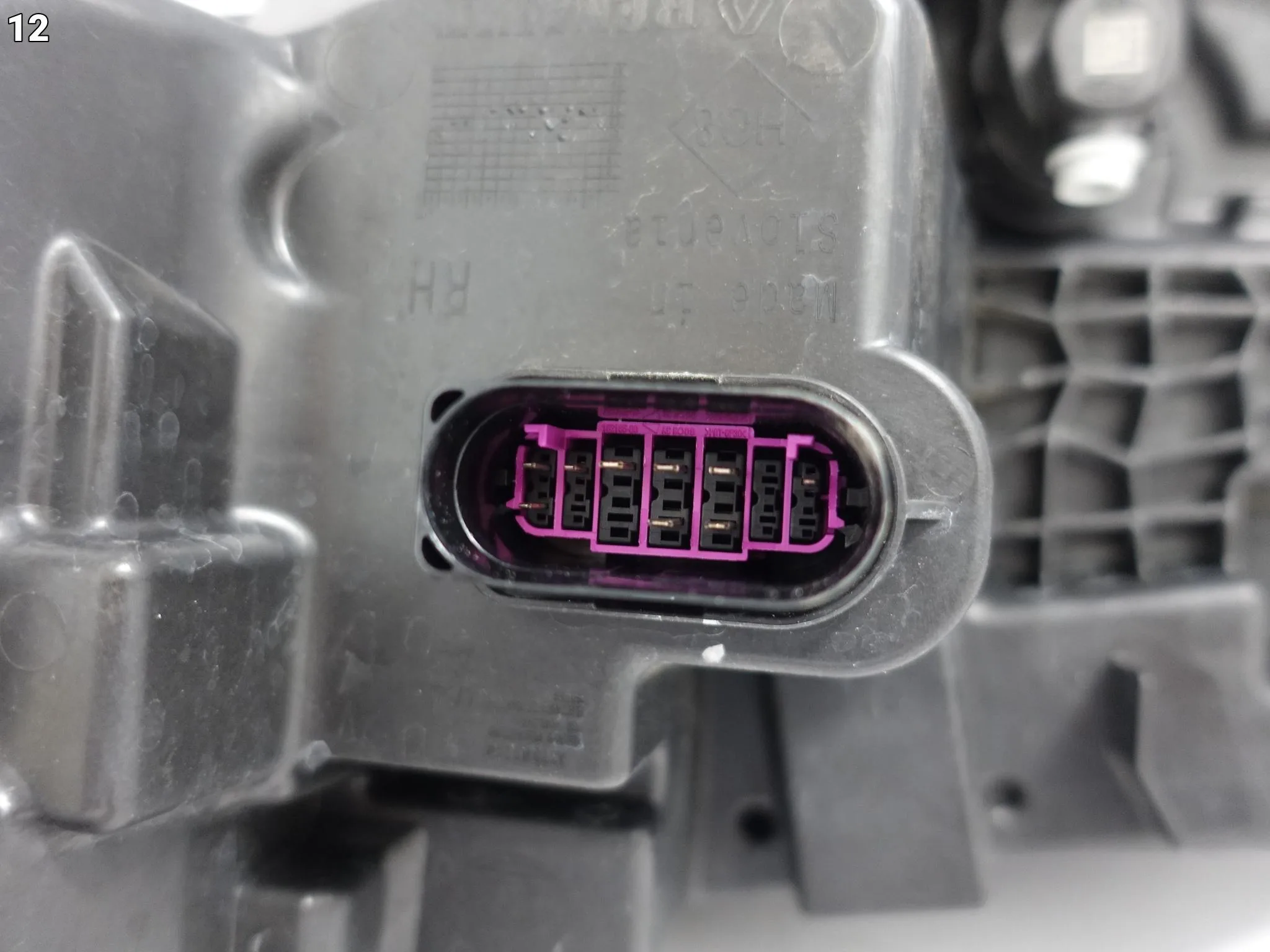 RENAULT AUSTRAL HHN 22- LAMPA FULL LED MATRIX VISION PRAWA PRZÓD EUROPA adfbcb9f1ee59b1eb026e738f69333b4